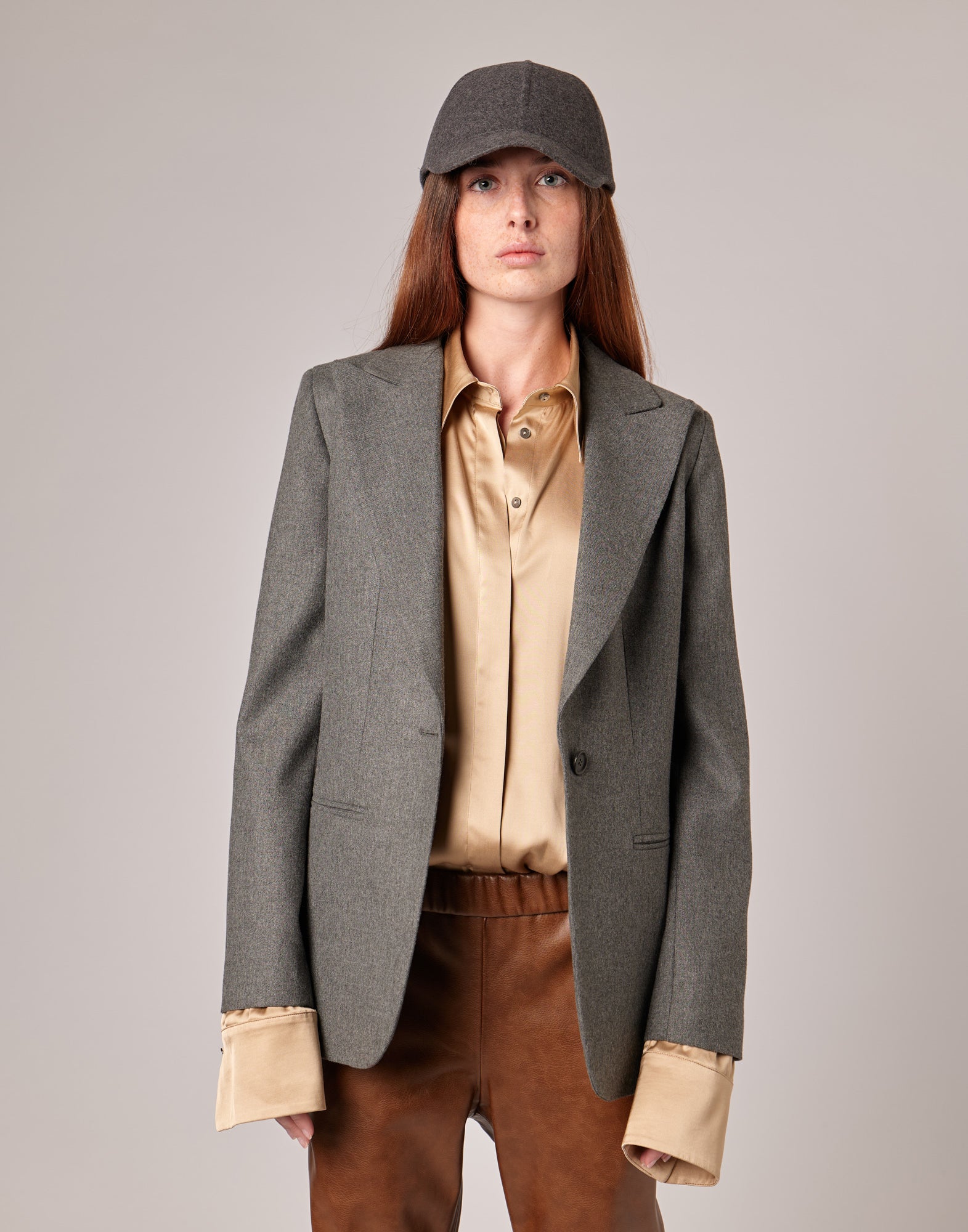 Giacca Monopetto Dritta in Flanella Misto Lana Stretch Grigio Fumo