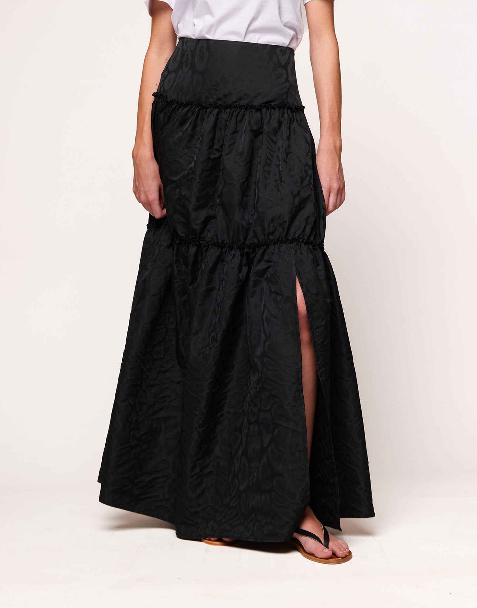 Gonna a Balze in Taffettas Jacquard Maculato Nero