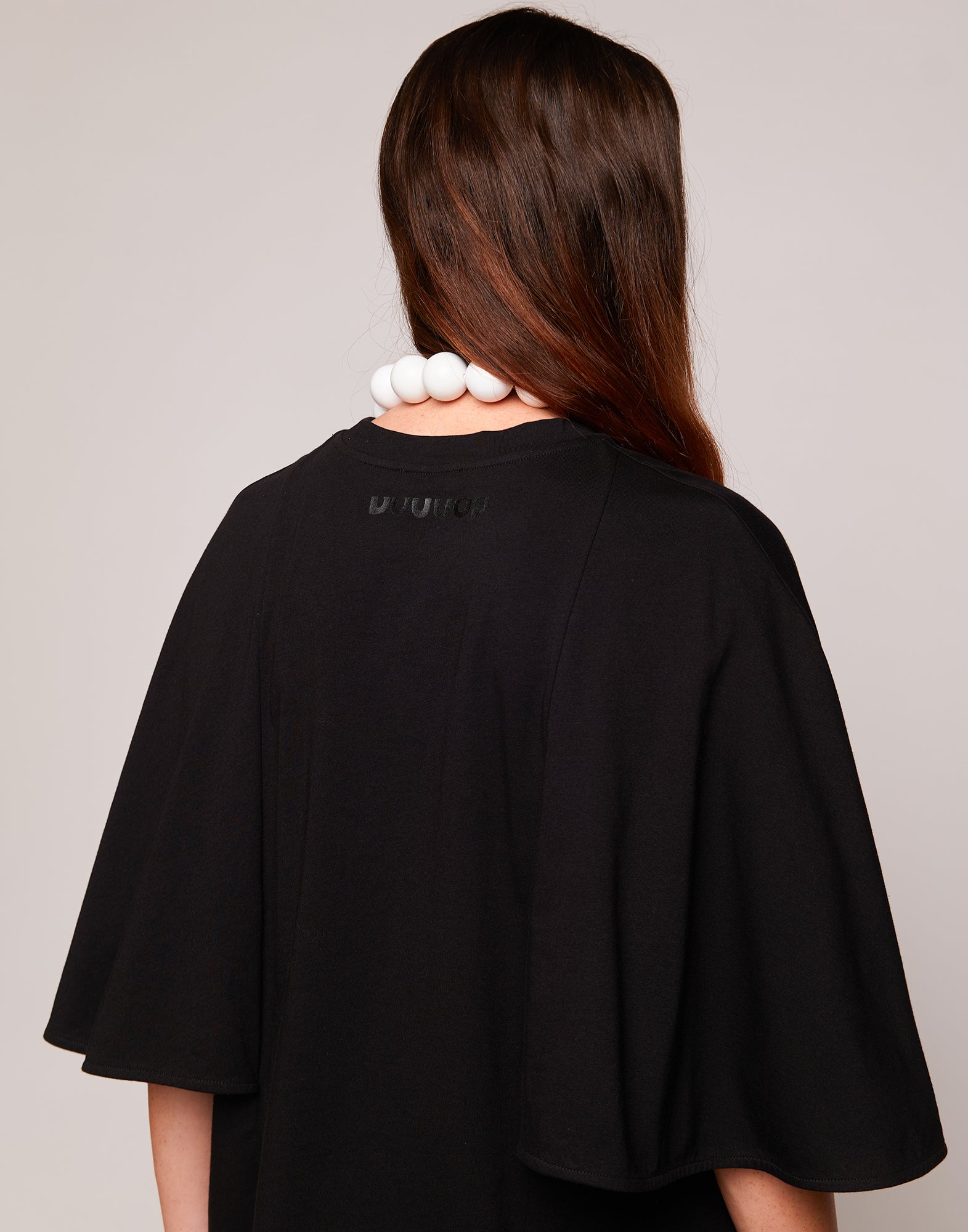 T-shirt Girocollo con Manica Kimono Nera