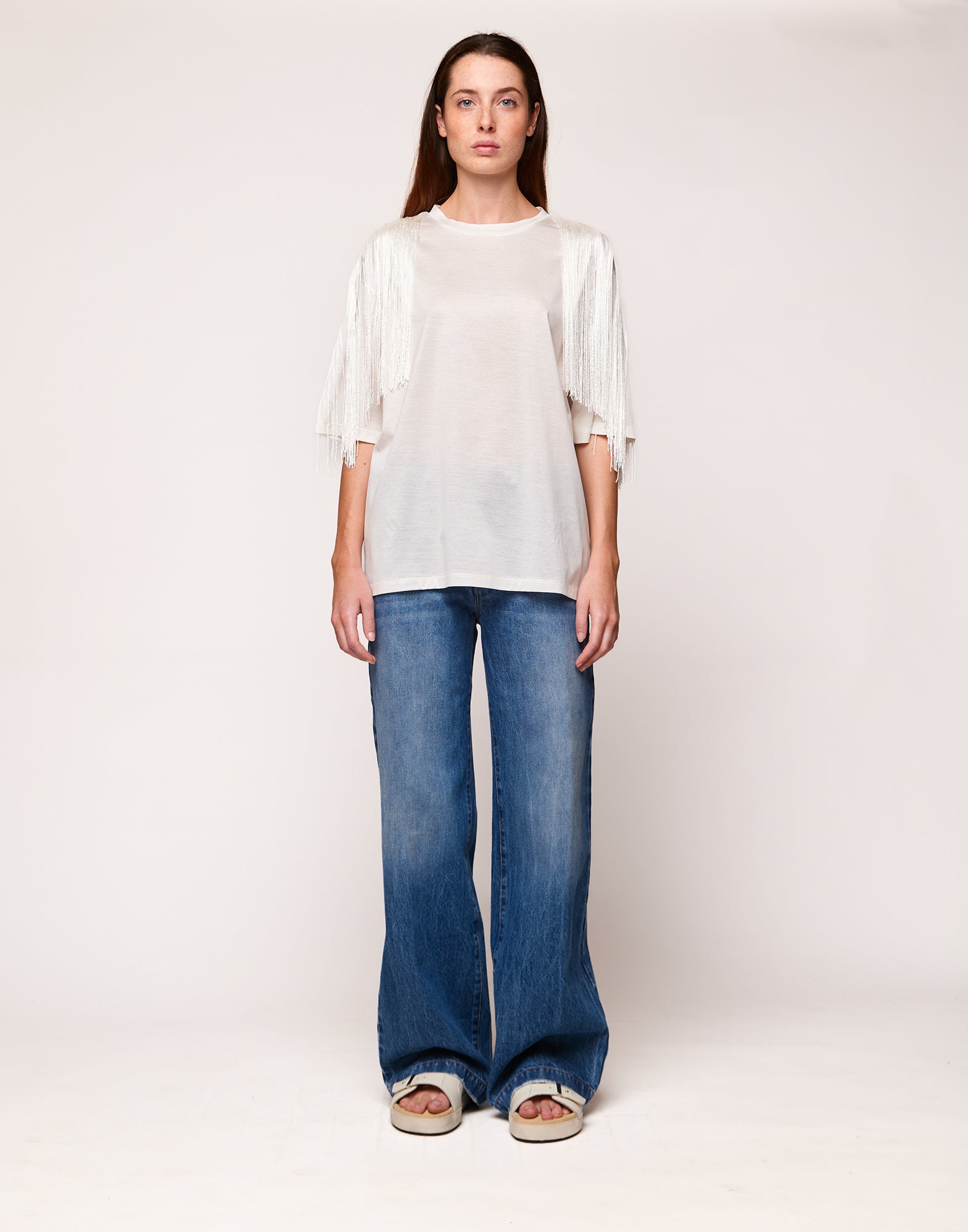 T-shirt in Cotone Makò con Frange sulle Spalle Latte