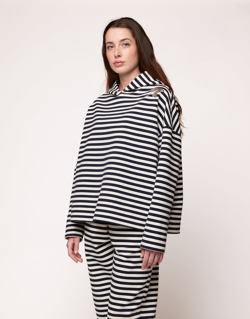 Felpa con Cappuccio in Felpa Rigata Sartoriale Blu Navy/Latte