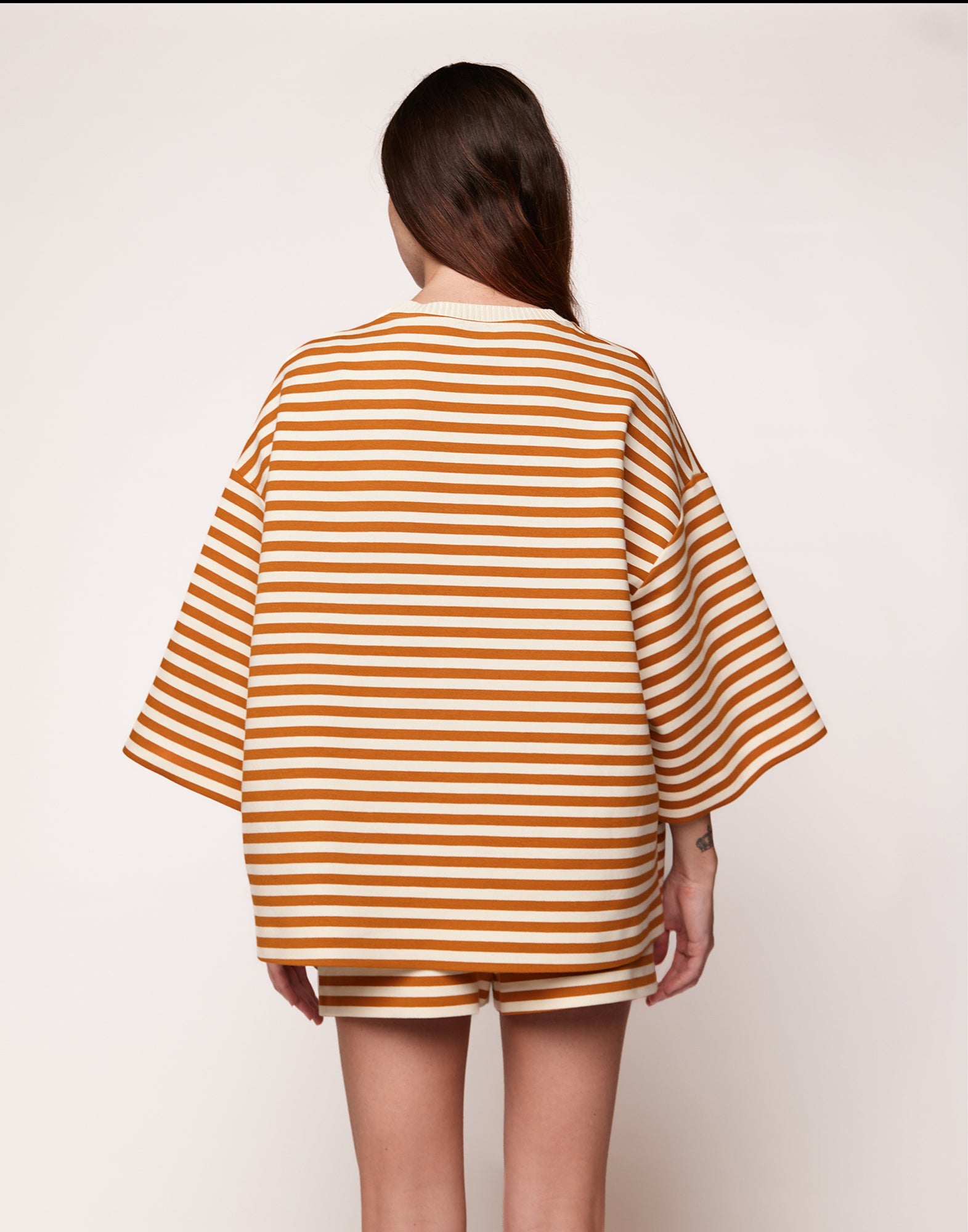 Felpa Taglio Kimono in Felpa Rigata Sartoriale Zafferano/Latte
