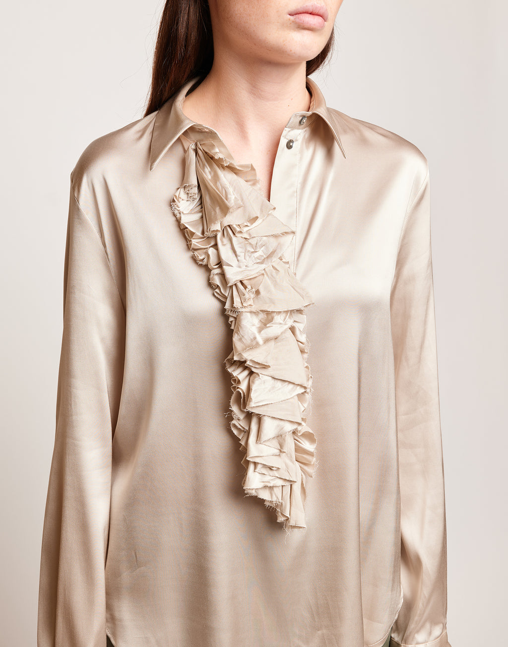 Camicia in Satin Stretch con Rouches Frontali Champagne