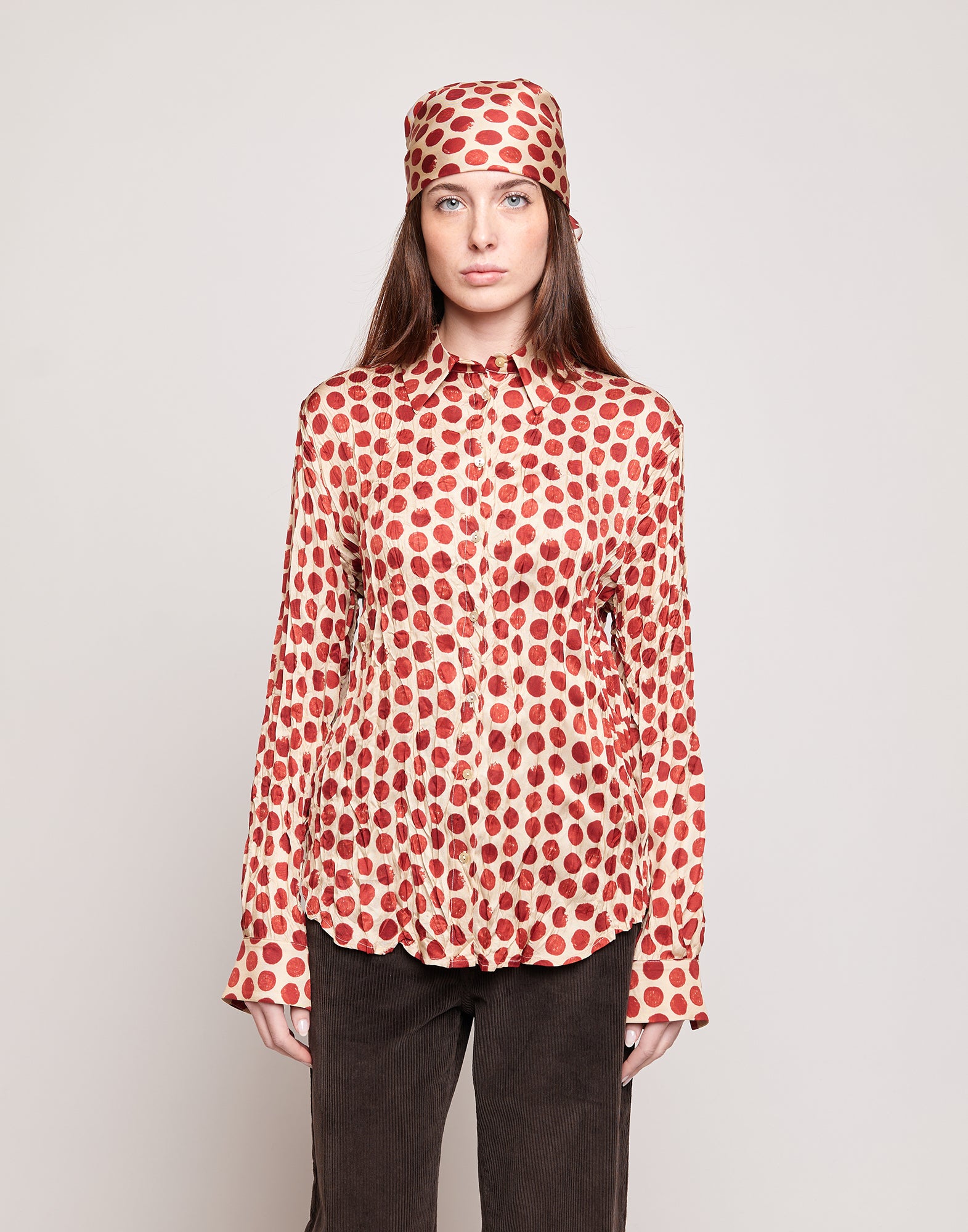 Camicia Stampata a Pois in Twill Plissé Vaniglia/Cherry