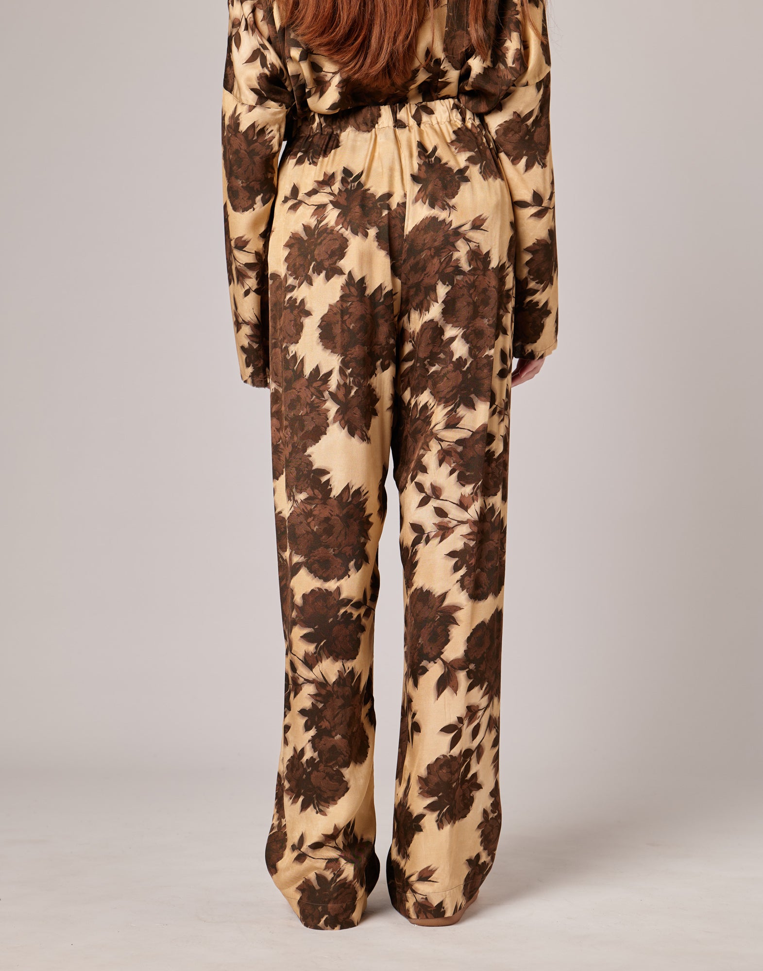 Pantaloni Lunghi Morbidi in Twill con Stampa Floreale