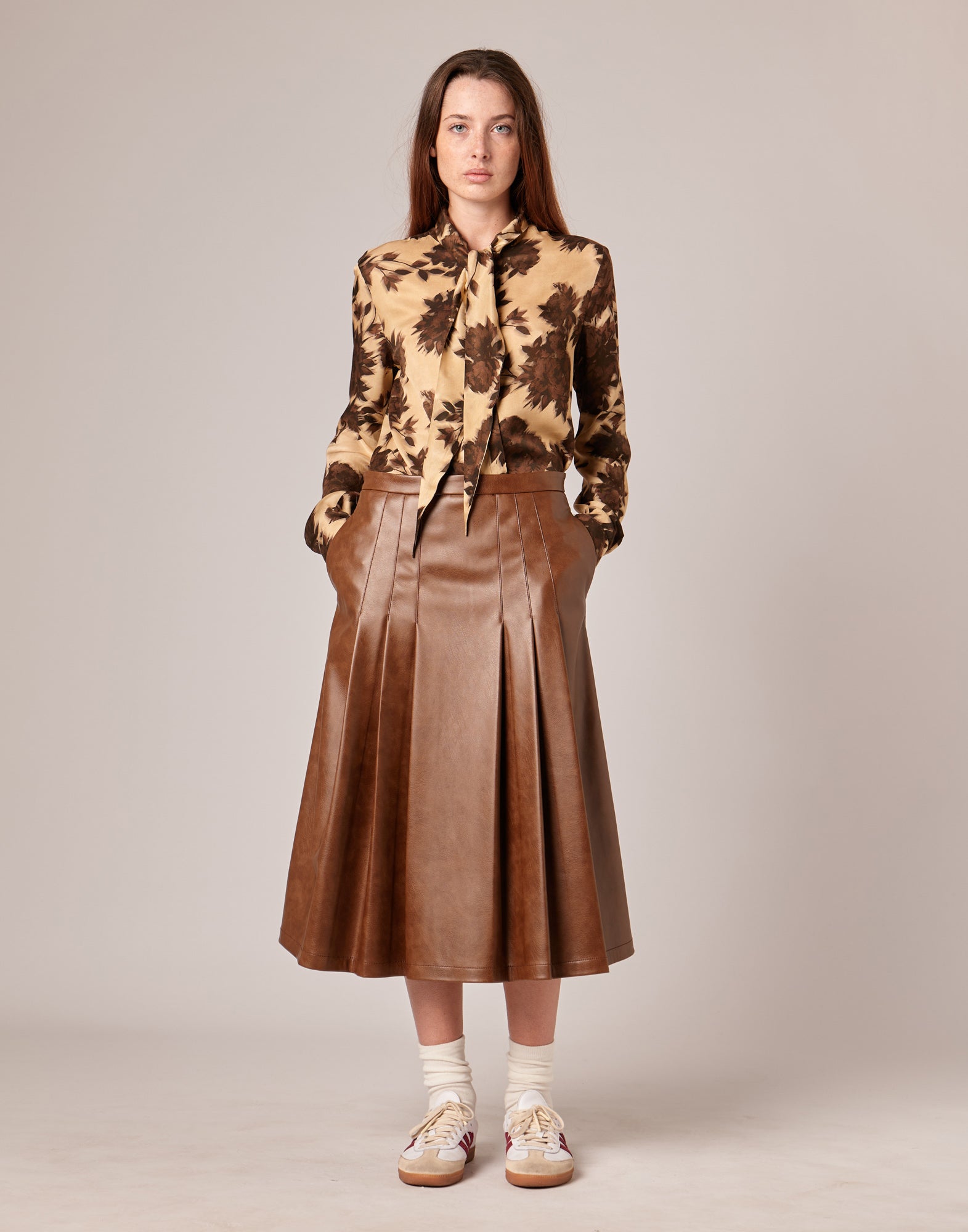 Camicia con Collo a Nastro in Twill con Stampa Floreale