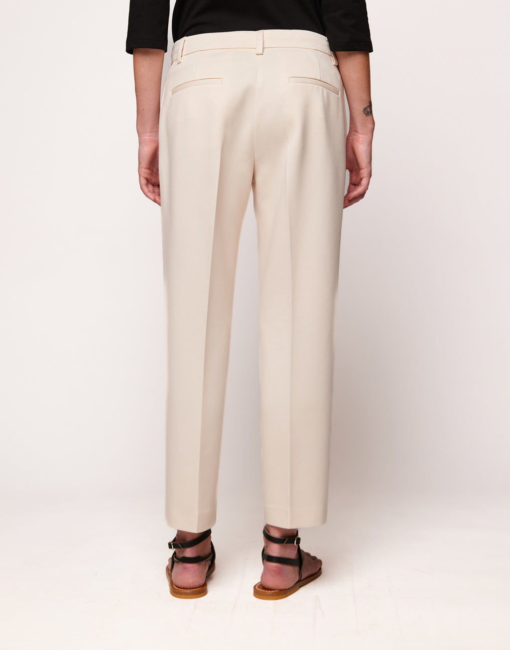 Pantaloni a Gamba Dritta in Punto Milano Compact Burro