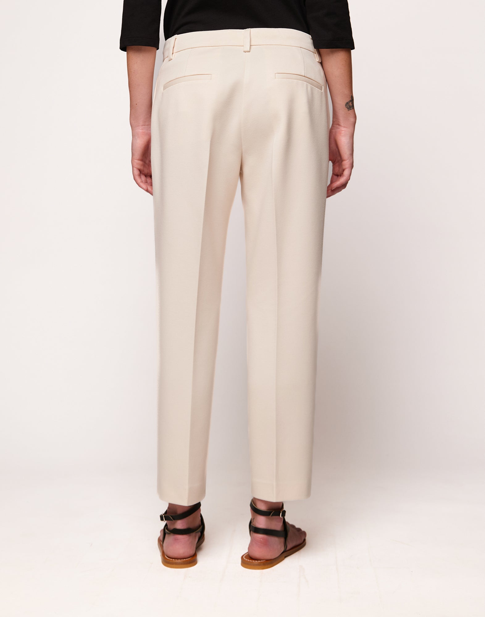 Pantaloni a Gamba Dritta in Punto Milano Compact Burro