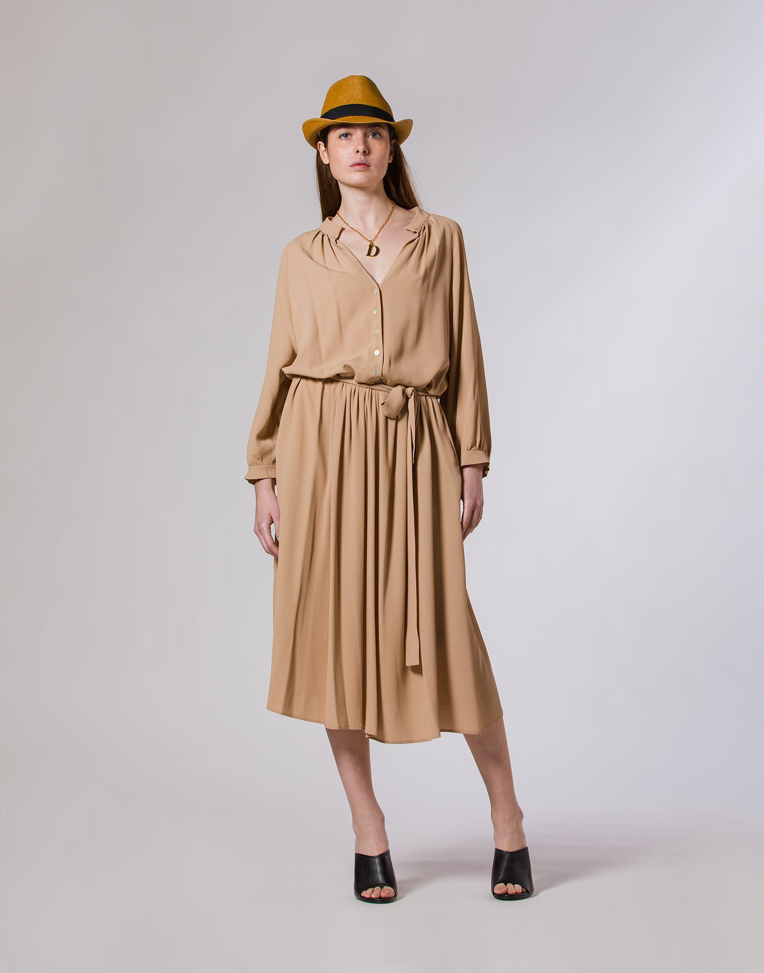 Abito Midi in Misto Seta Nude