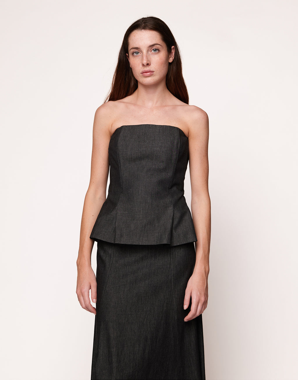 Top Decollete in Taylored Black Denim