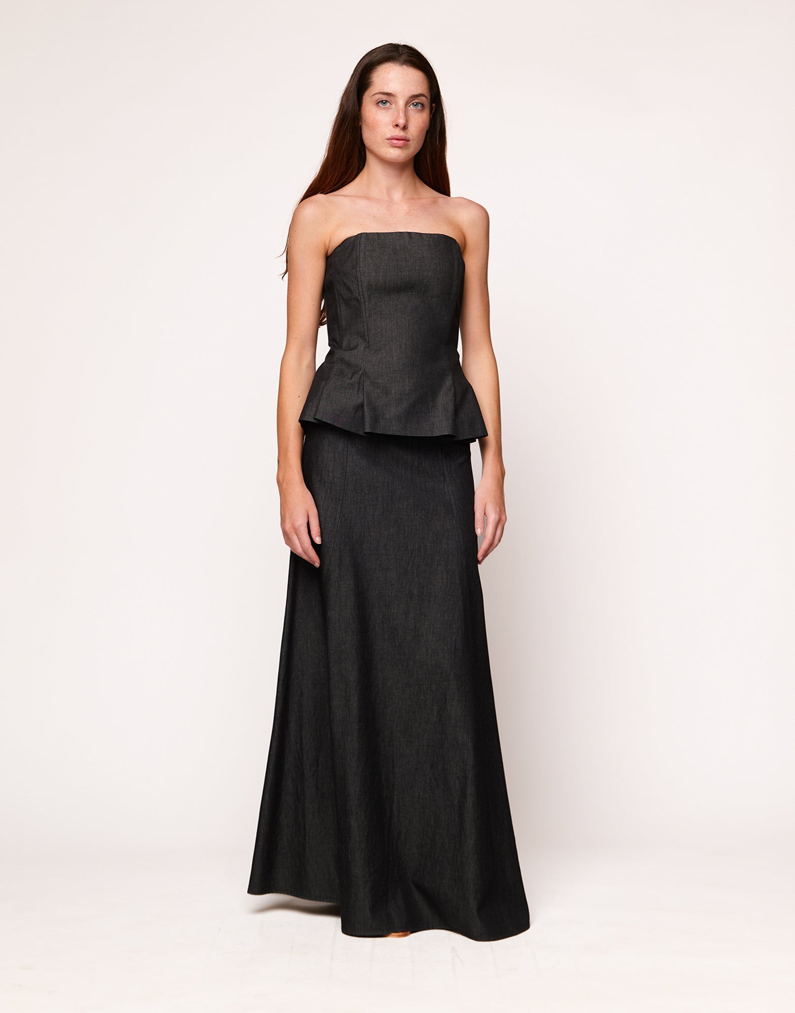 Top Decollete in Taylored Black Denim