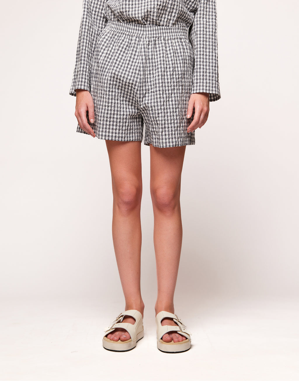 Shorts in Vichy Embossed Off White/Steel