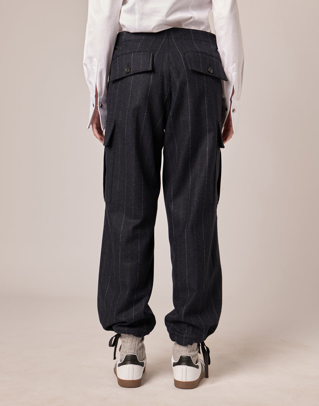 Pantaloni Cargo in Microresca Gessata Stretch