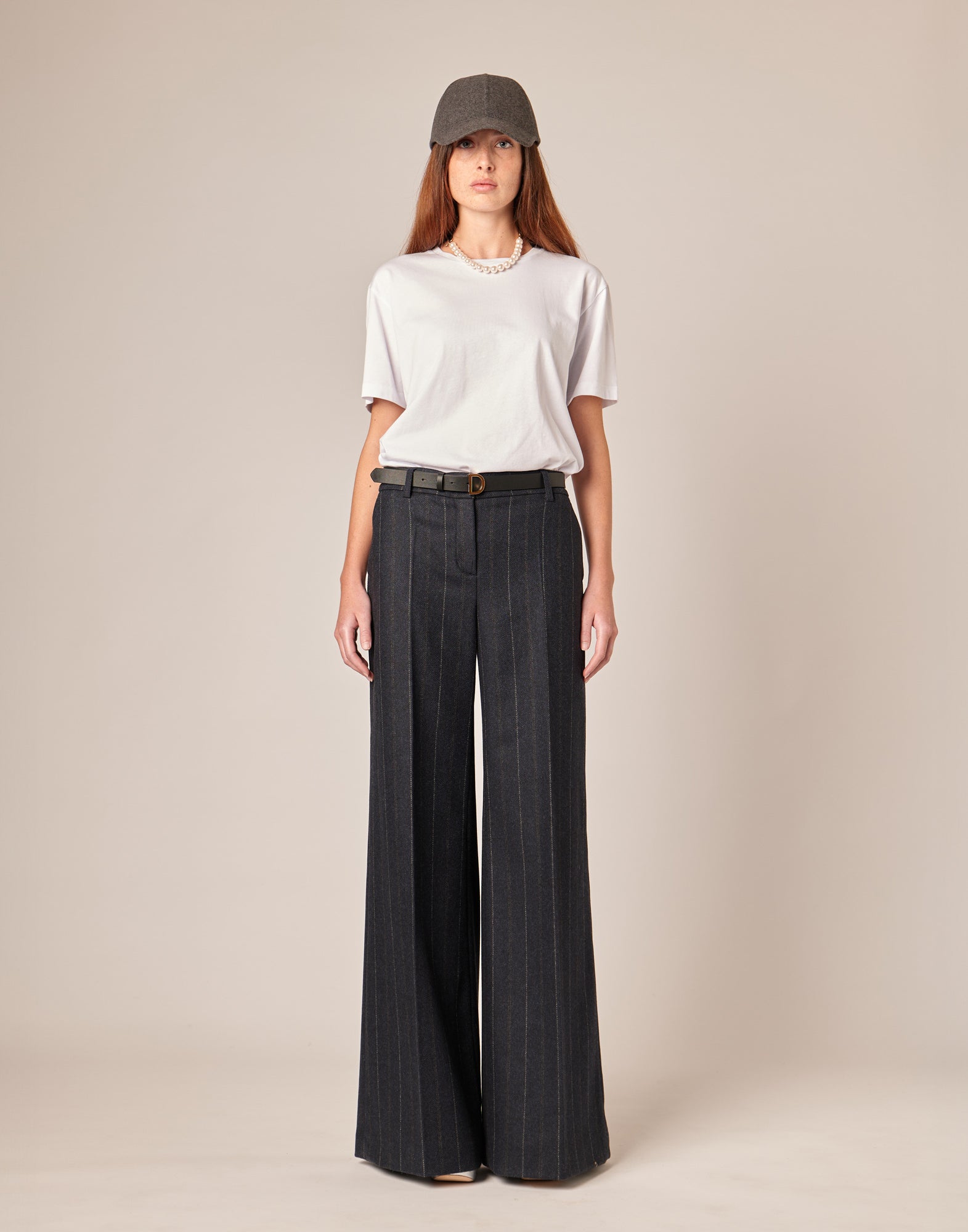 Pantaloni Lunghi Ampi in Microresca Gessata Stretch
