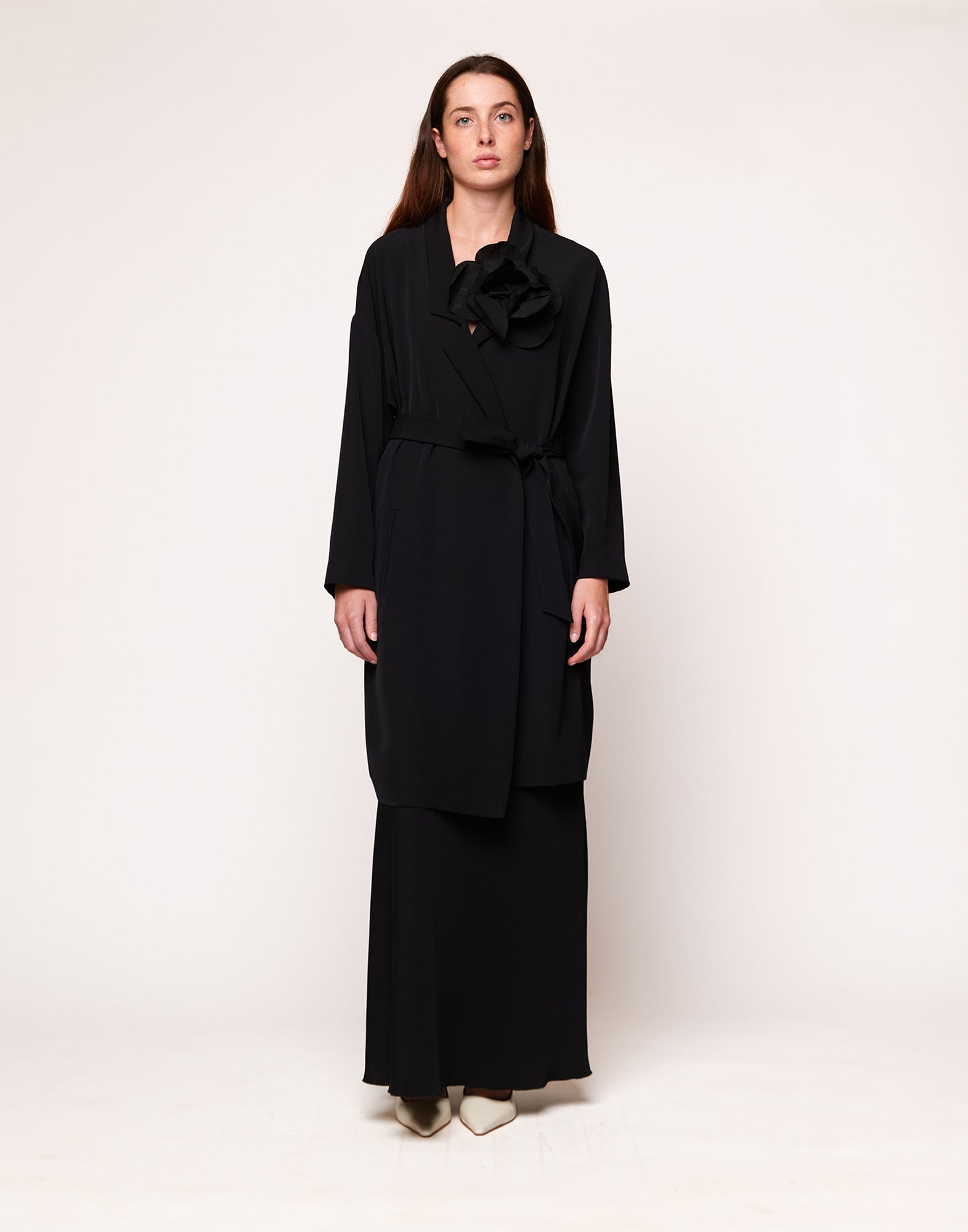 Trench Decostruito in Cady Fluido Nero