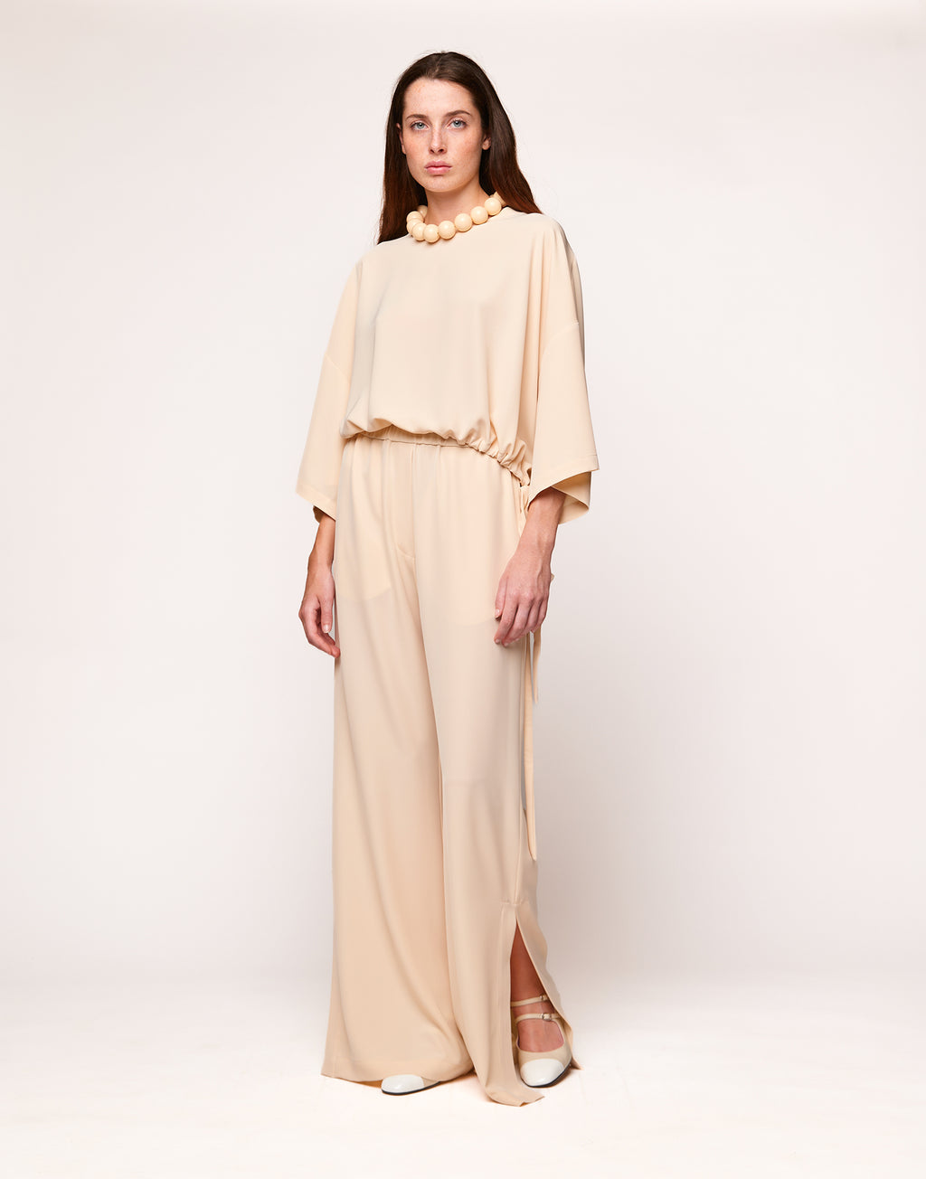 Pantaloni con Spacchi in Cady Fluido Vaniglia