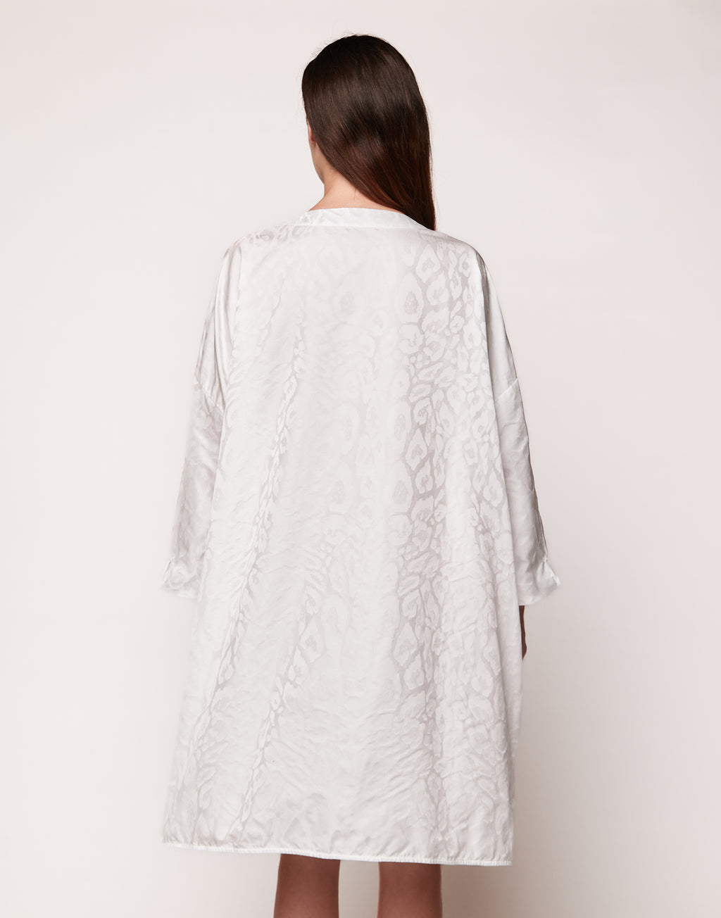 Abito Ampio a Sacchetto in Taffetas Jacquard Maculato Off White