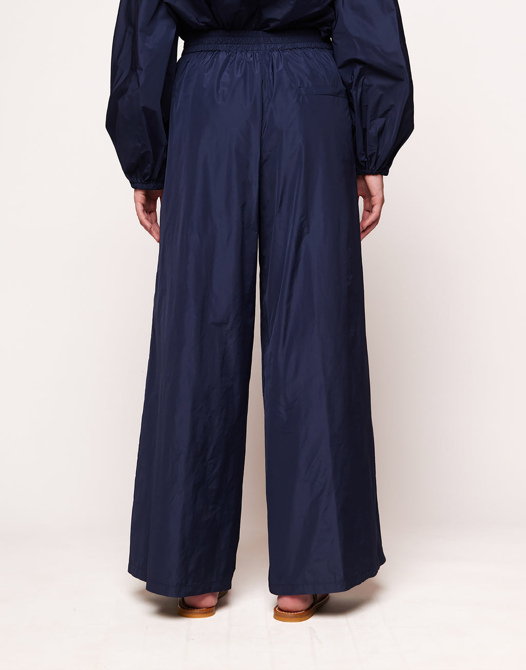 Pantaloni Ampi con Elastico in Taffetas Microfibra
Zaffiro