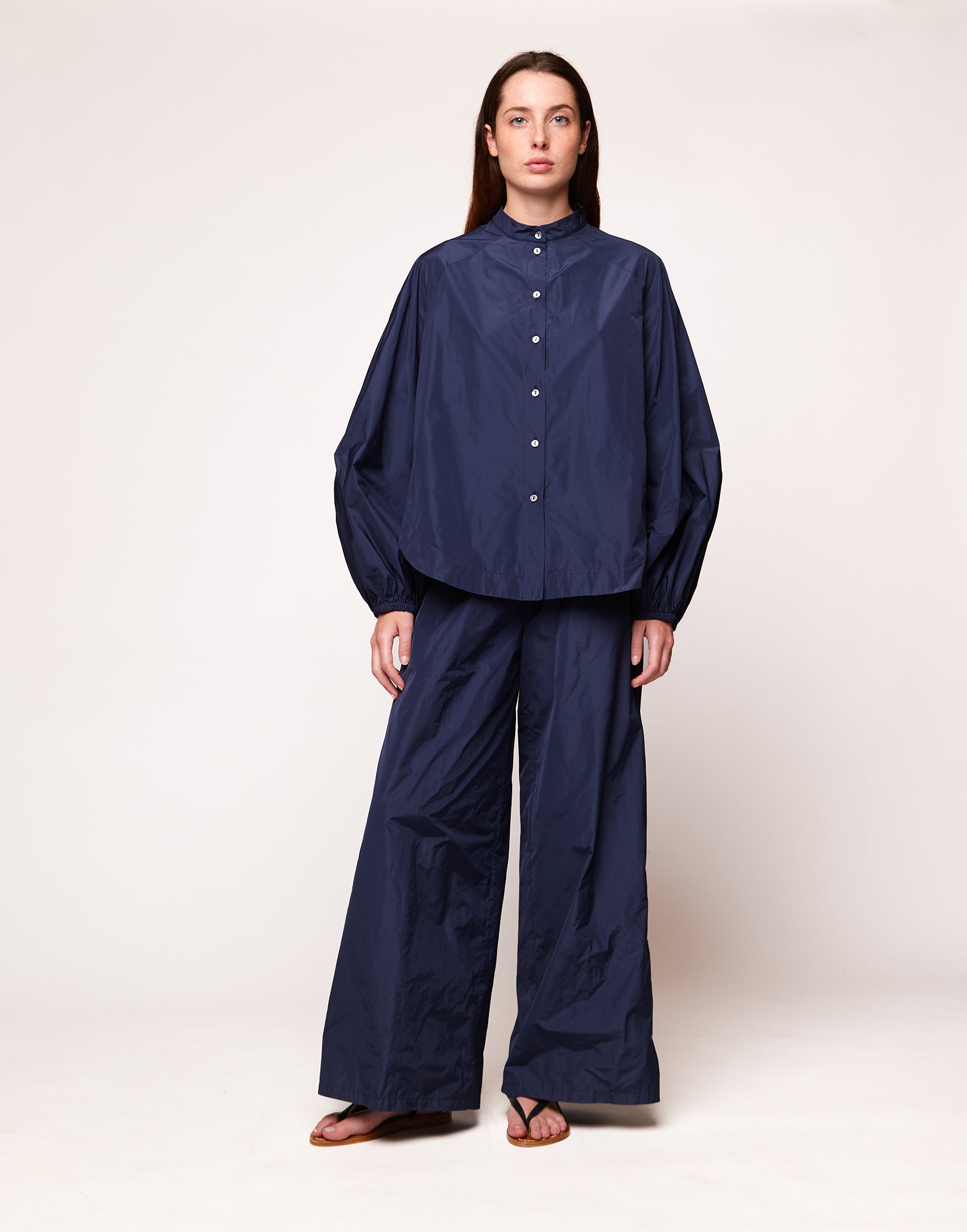 Pantaloni Ampi con Elastico in Taffetas Microfibra
Zaffiro