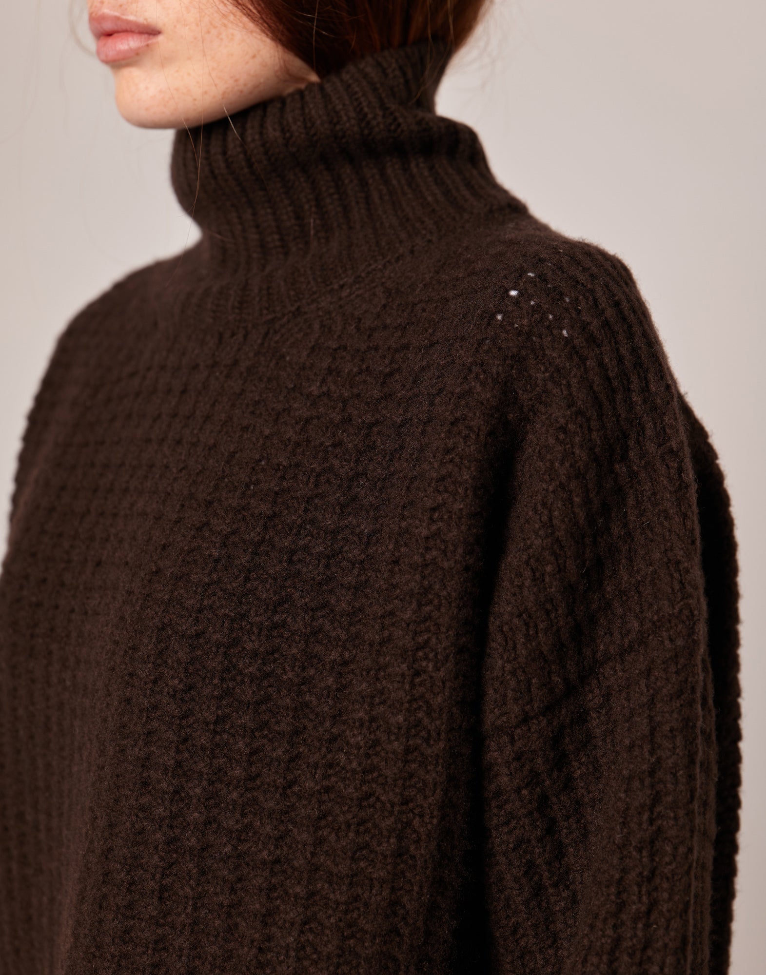 Maglione Dolcevita in Catenella di Lana Extrafine/Cashmere Cioccolato