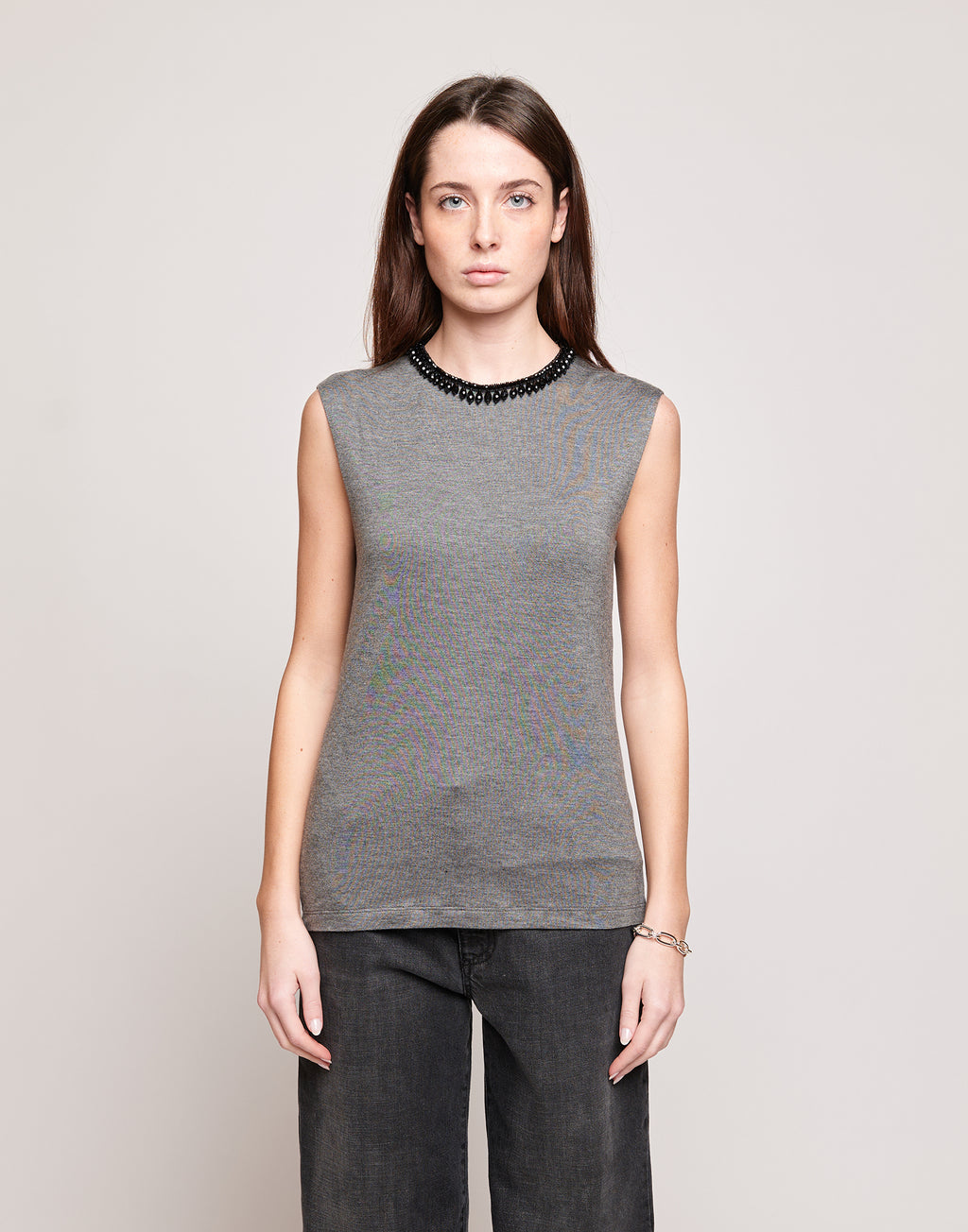 Top Senza Maniche in Jersey di Viscosa Stretch con Dettaglio Gioiello Grigio Melange