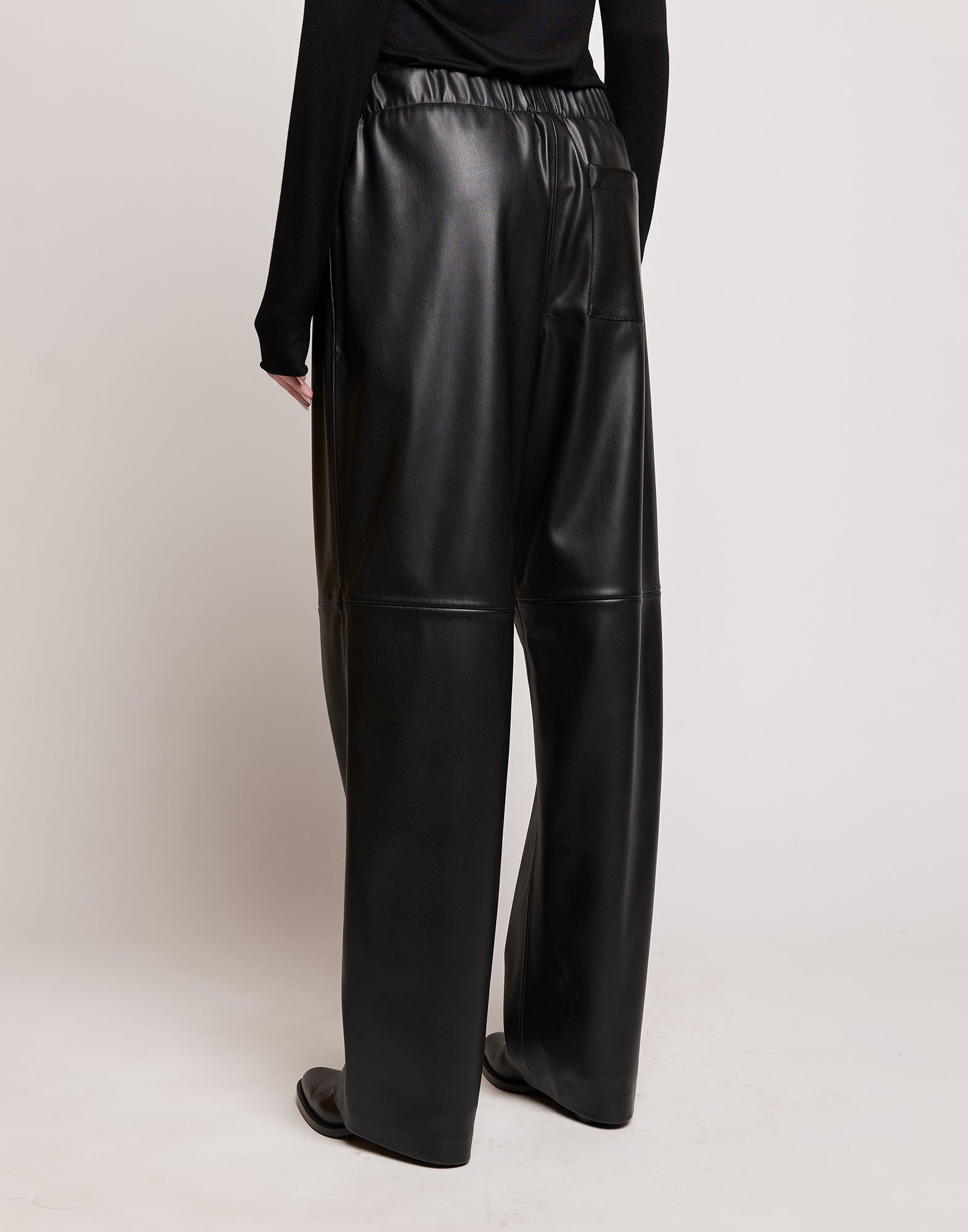 Pantaloni in Eco Soft Leather con Vita Elasticizzata Neri