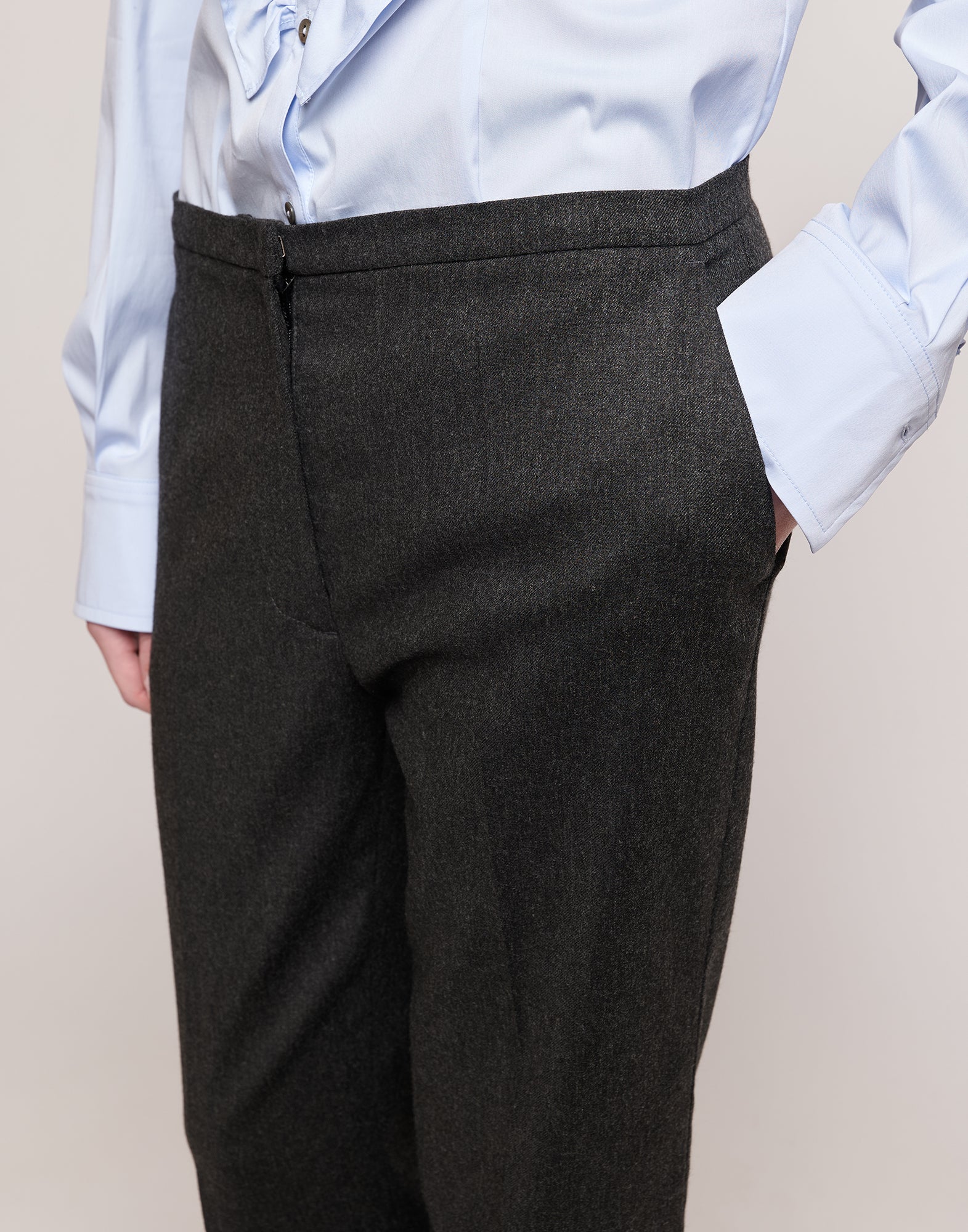 Pantaloni in Flanella Stretch con Gamba Dritta Grigio Antracite