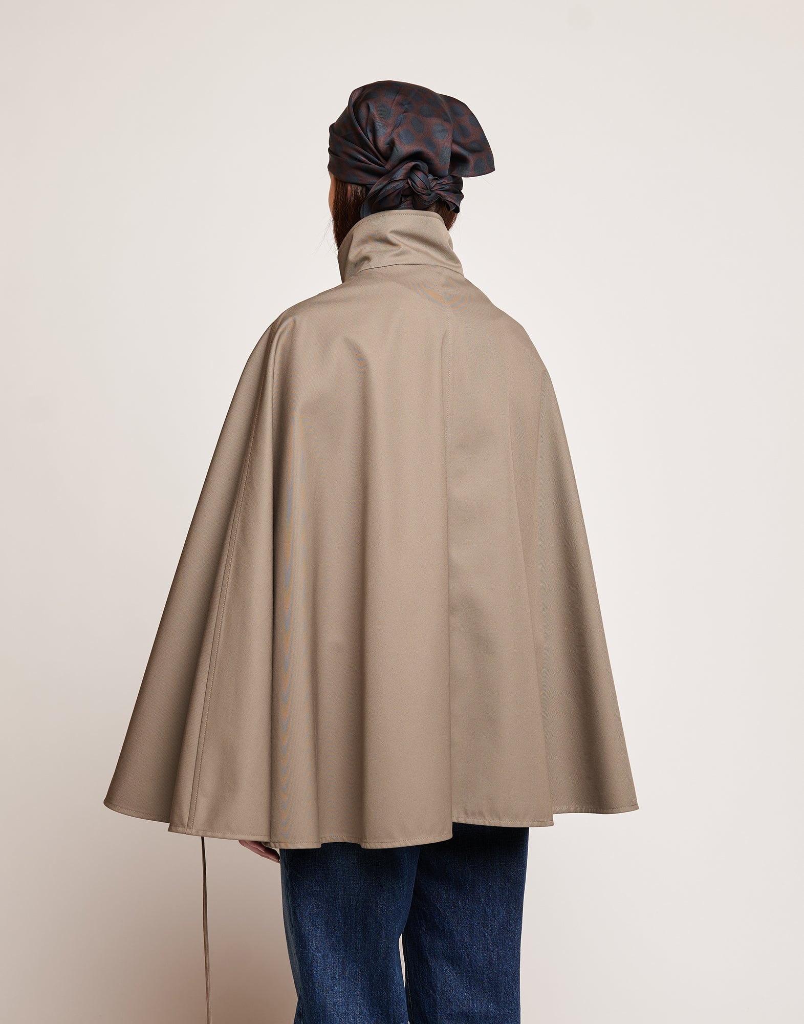 Cappa a Ruota in Tecno Coat Water Repellent Fango