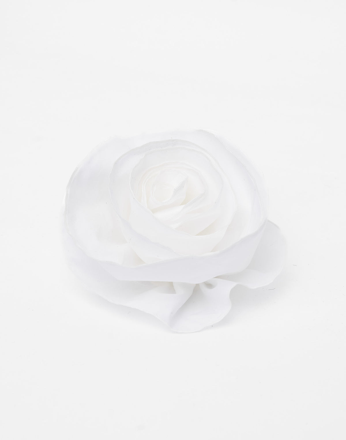 Broche fleur en coton blanc