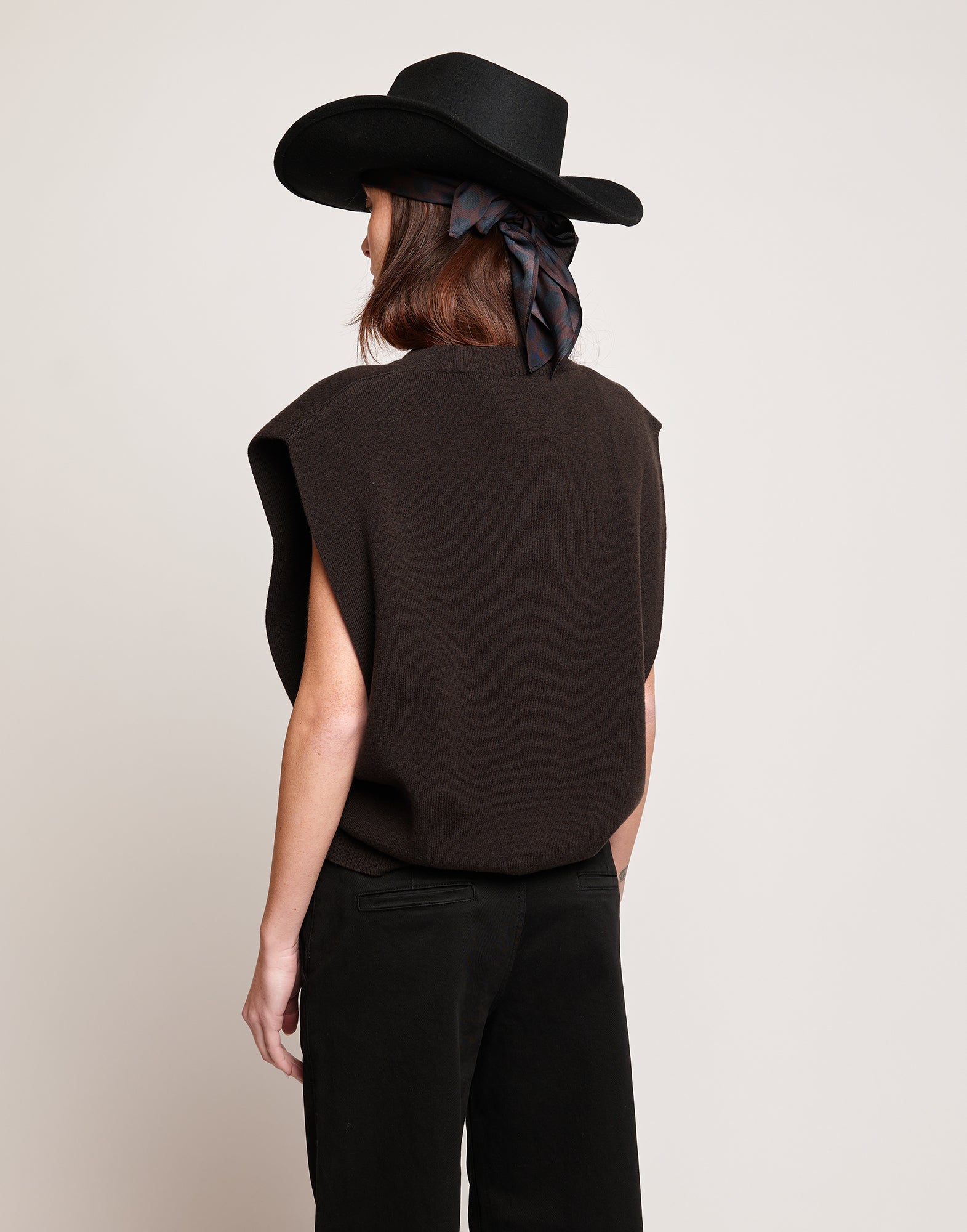 Gilet Girocollo in Lana e Cashmere Ciocco