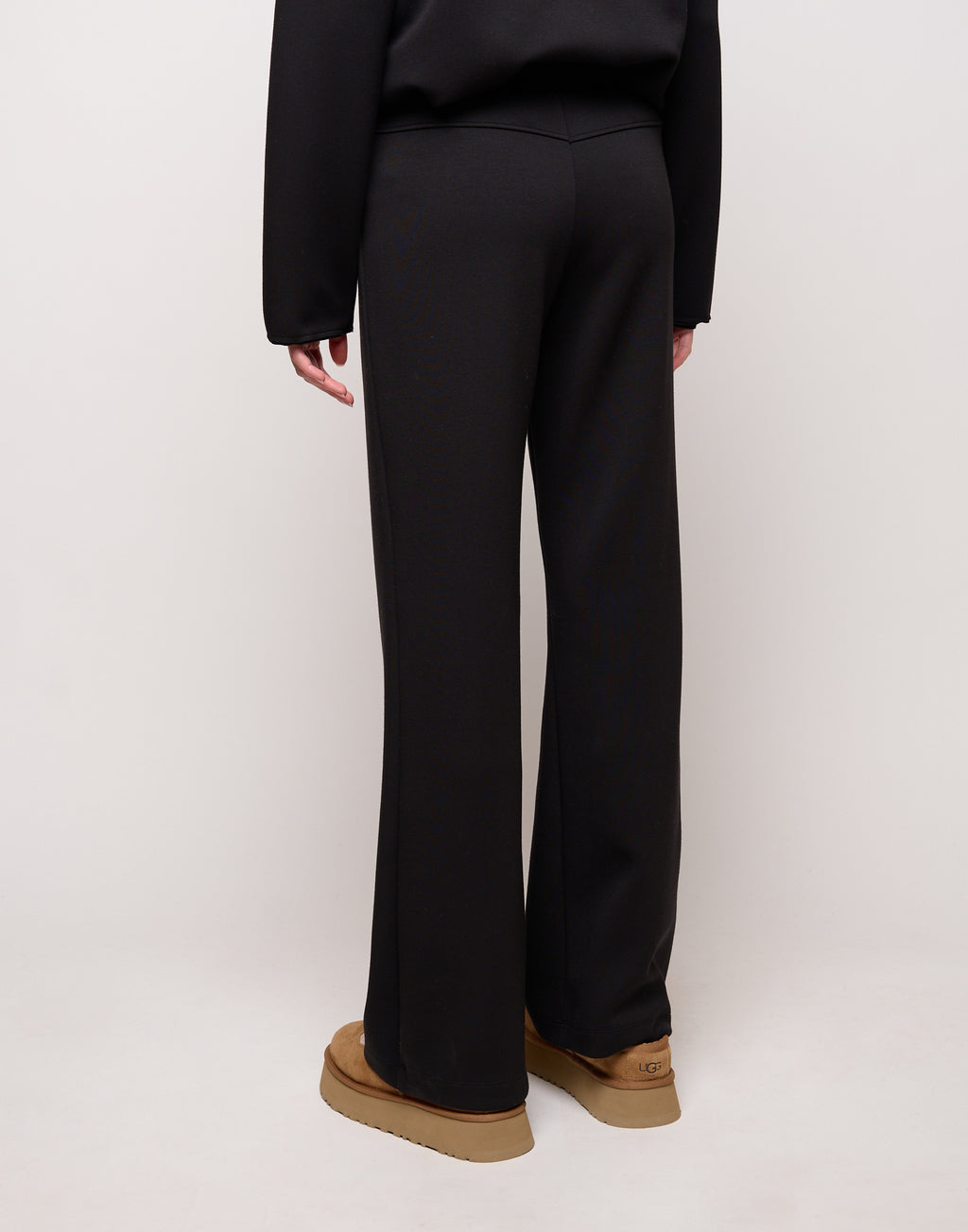 Pantalone Flare in Scuba con Taglio Carré Nero