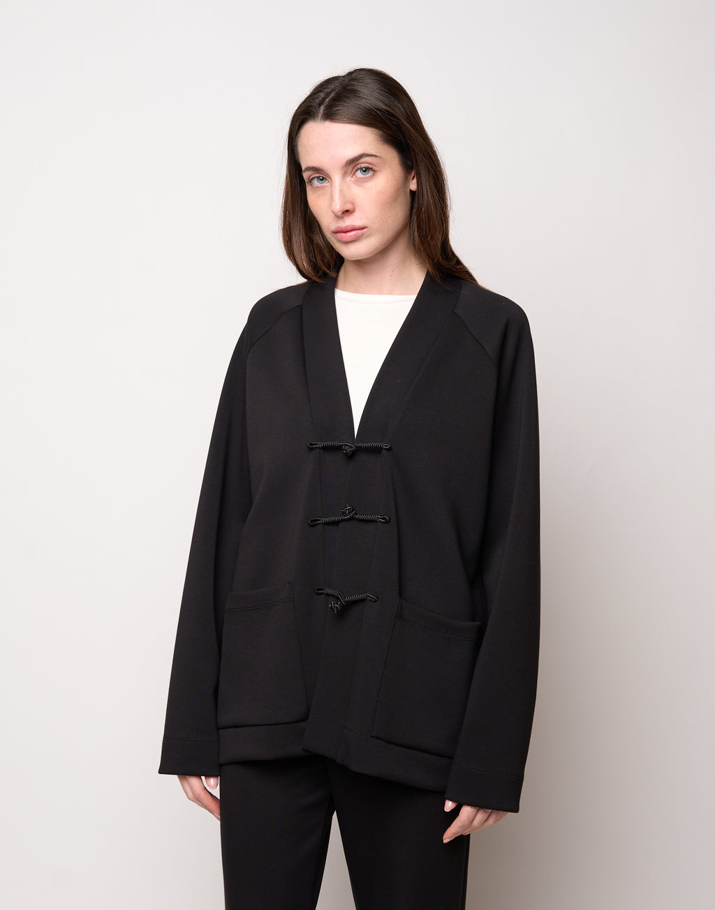 Cardigan Raglan con Alamari Nero