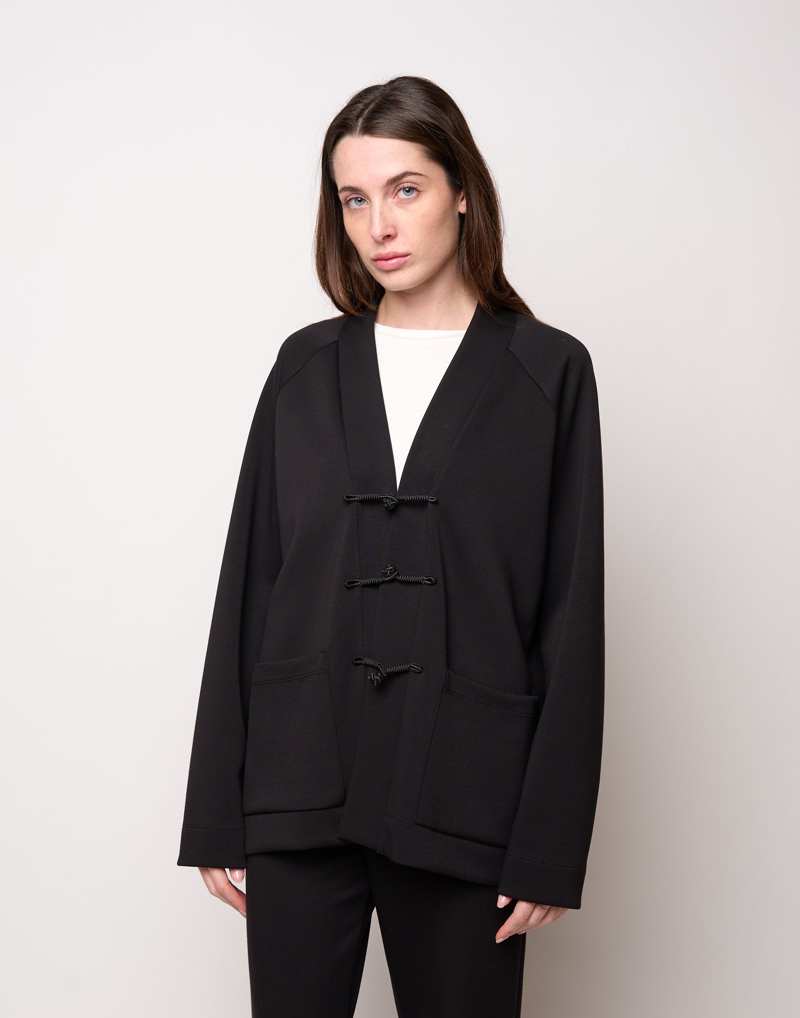 Cardigan Raglan con Alamari Nero