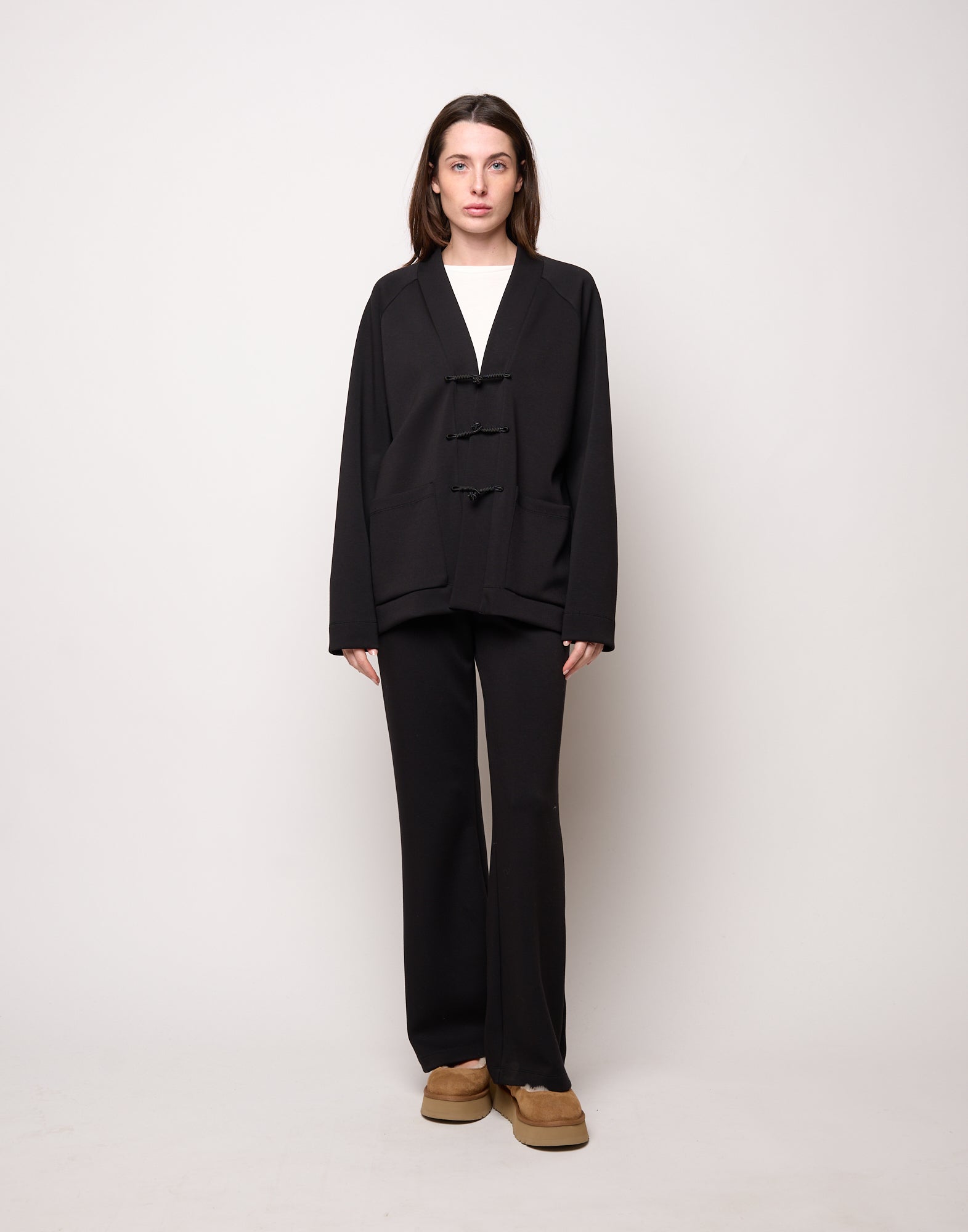 Cardigan Raglan con Alamari Nero
