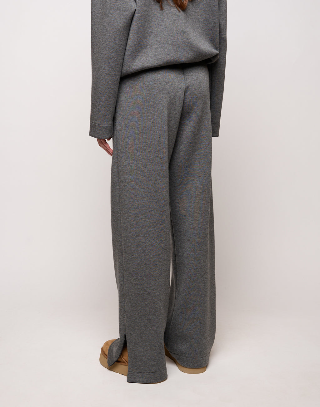 Pantalone Ampio con Zip al Fondo e Coulisse Laterale Grigio Fumo