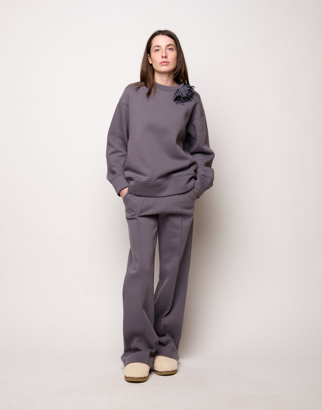 Pantalone Flare in Felpa Soft con Tasche alla Francese Grigio