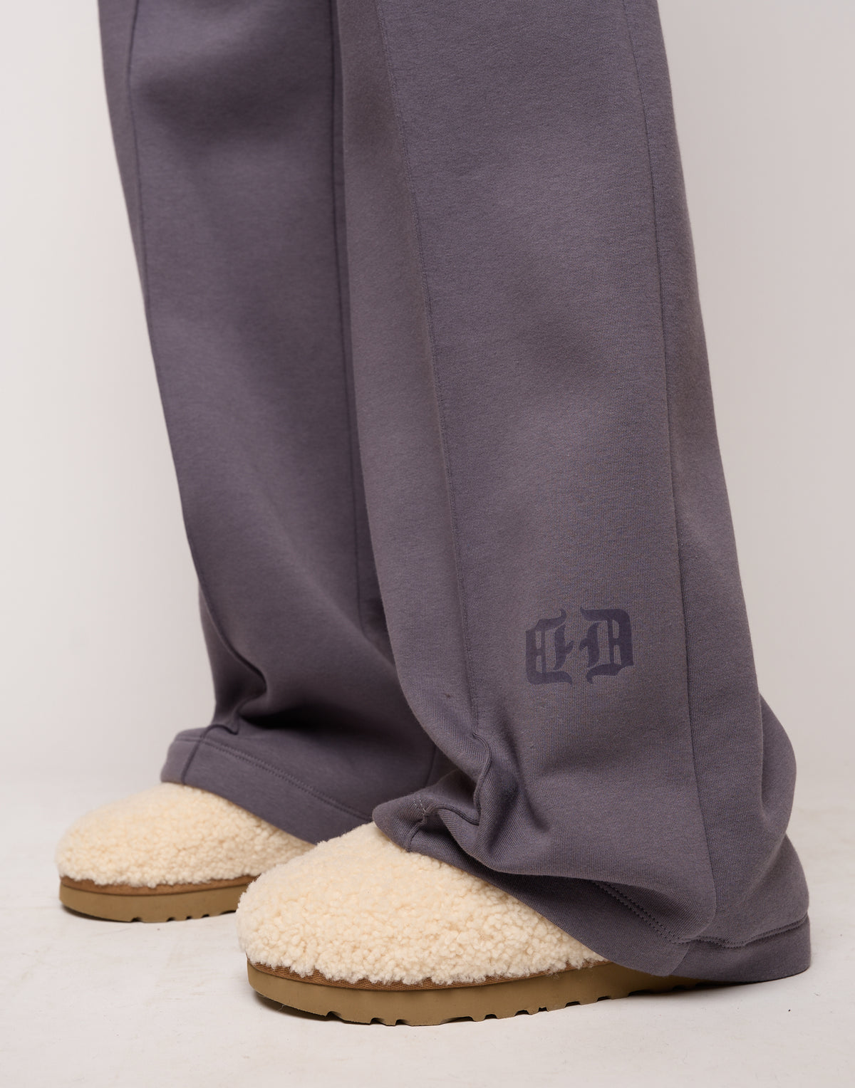 Pantalone Flare in Felpa Soft con Tasche alla Francese Grigio