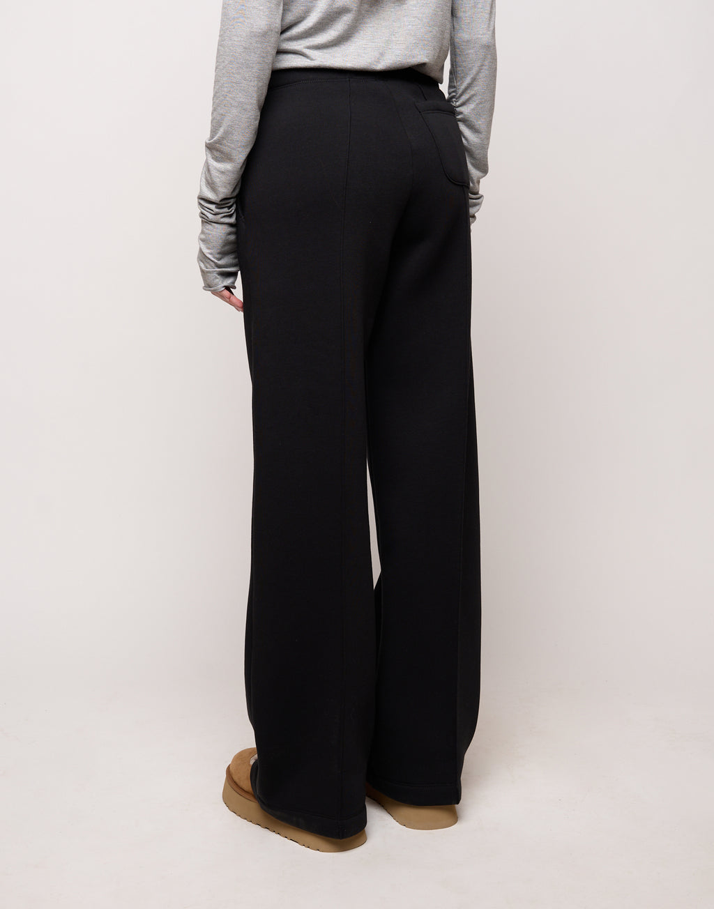 Pantalone Flare in Felpa Soft con Tasche alla Francese Nero