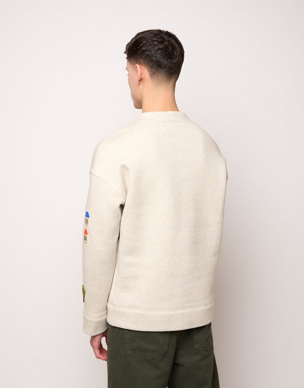 Felpa Genderless con Patch all’Uncinetto