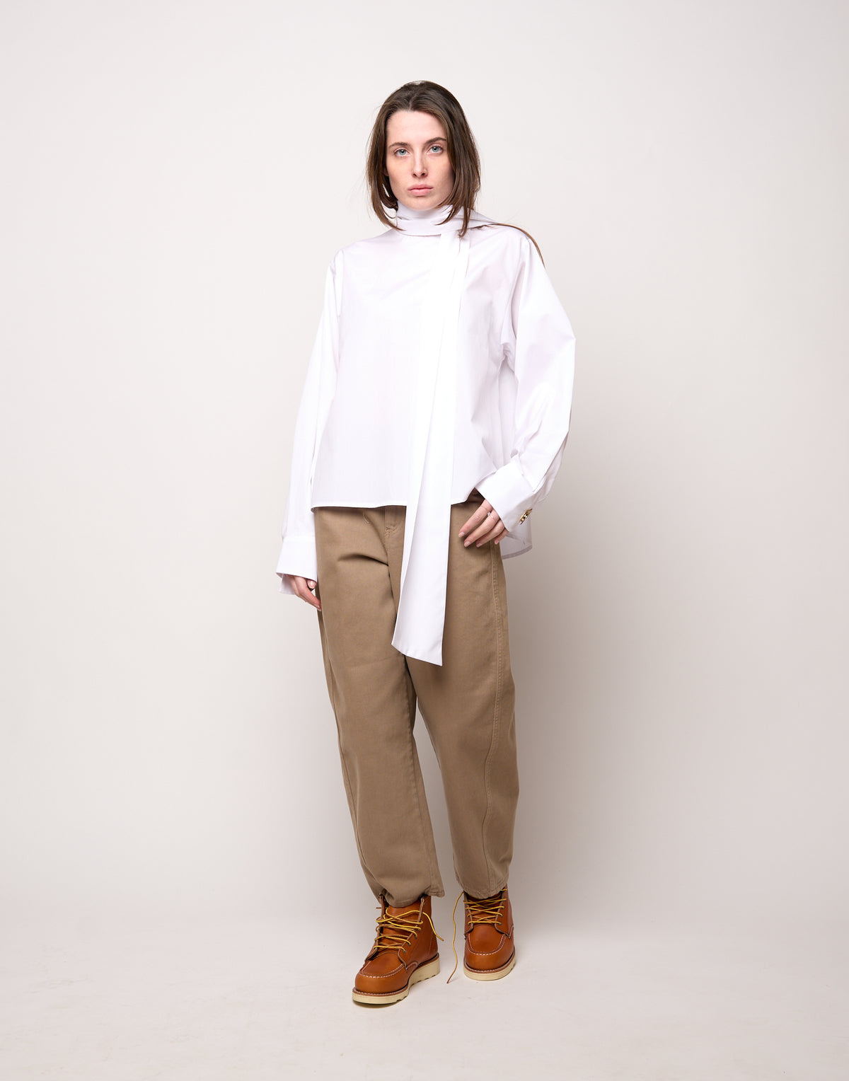 Blusa Girocollo Aperta sul Retro con Nastro Bianca