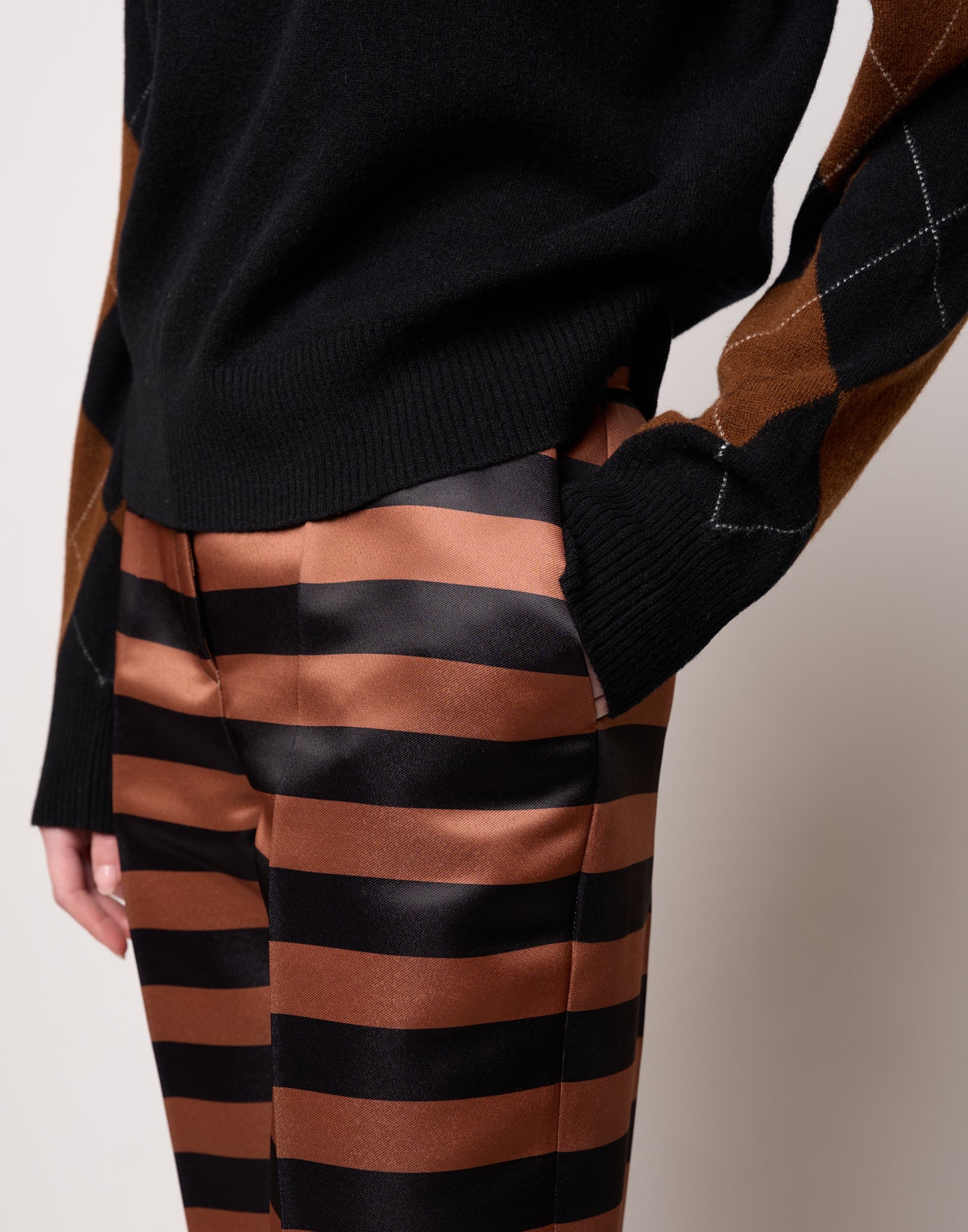 Pantalone Maschile a Sigaretta in Duchesse a Righe Nero/Whisky