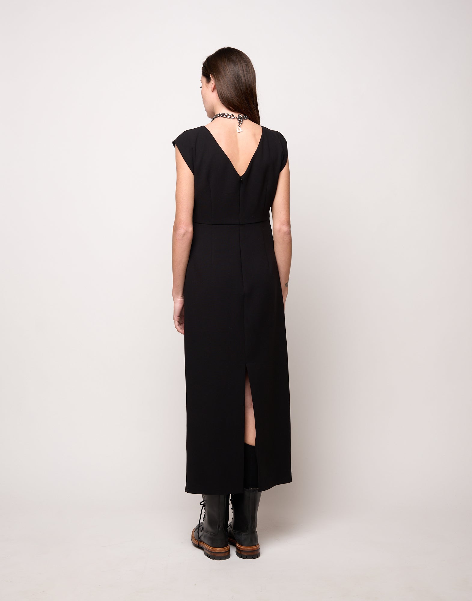 Abito Smanicato con Drappeggio in Doppio Crepe Stretch Nero