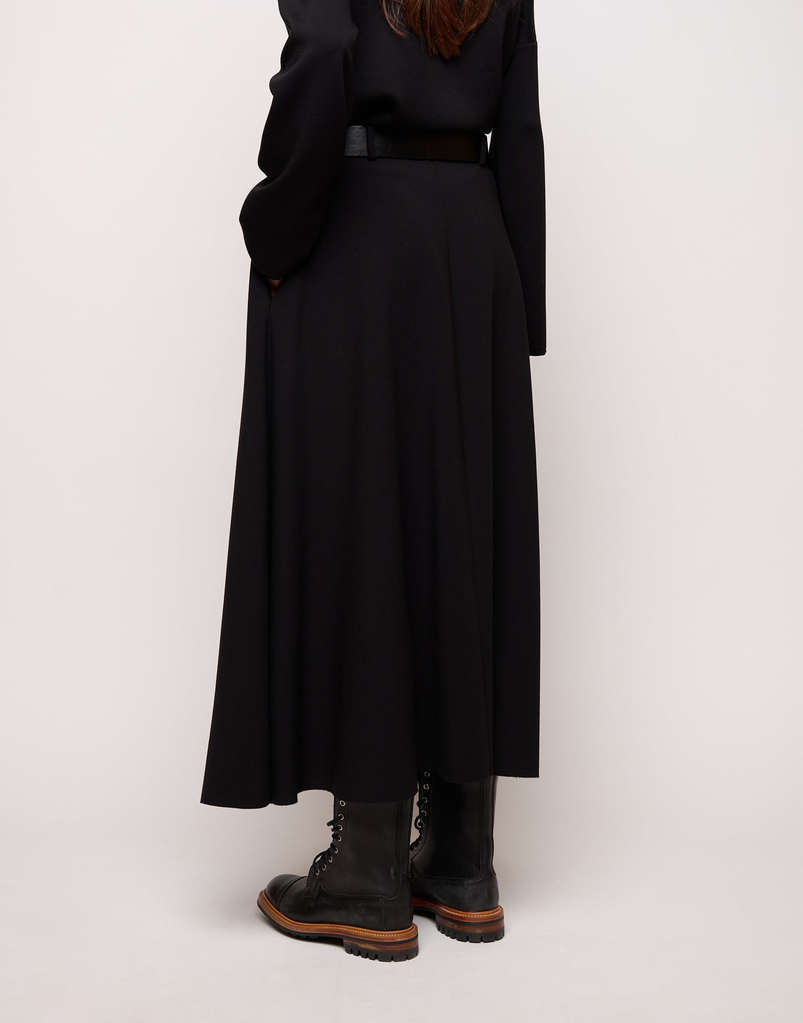 Gonna Midi Svasata con Pieghe in Doppio Crepe Stretch Nero
