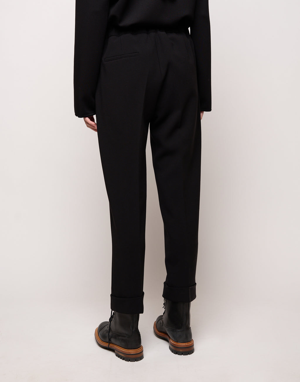 Pantalone a Sigaretta con Risvolto in Doppio Crepe Stretch Nero