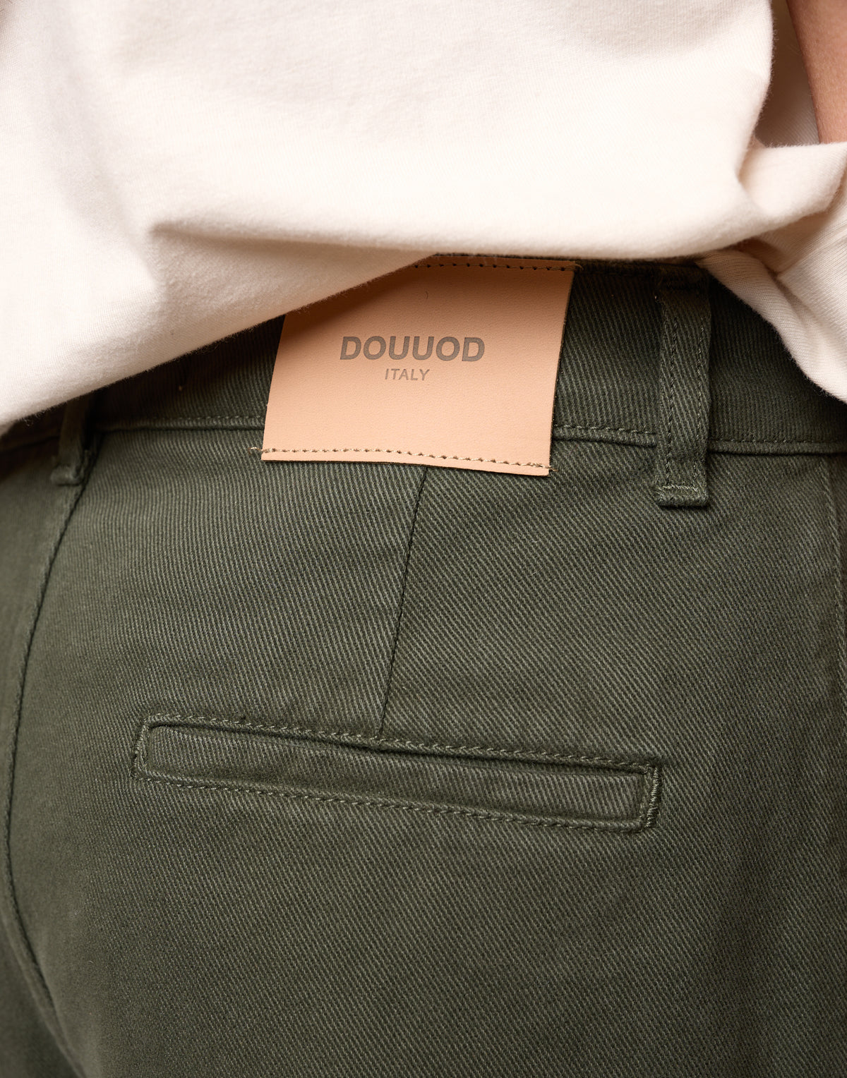 Pantalone Dritto in Drill di Cotone Oliva