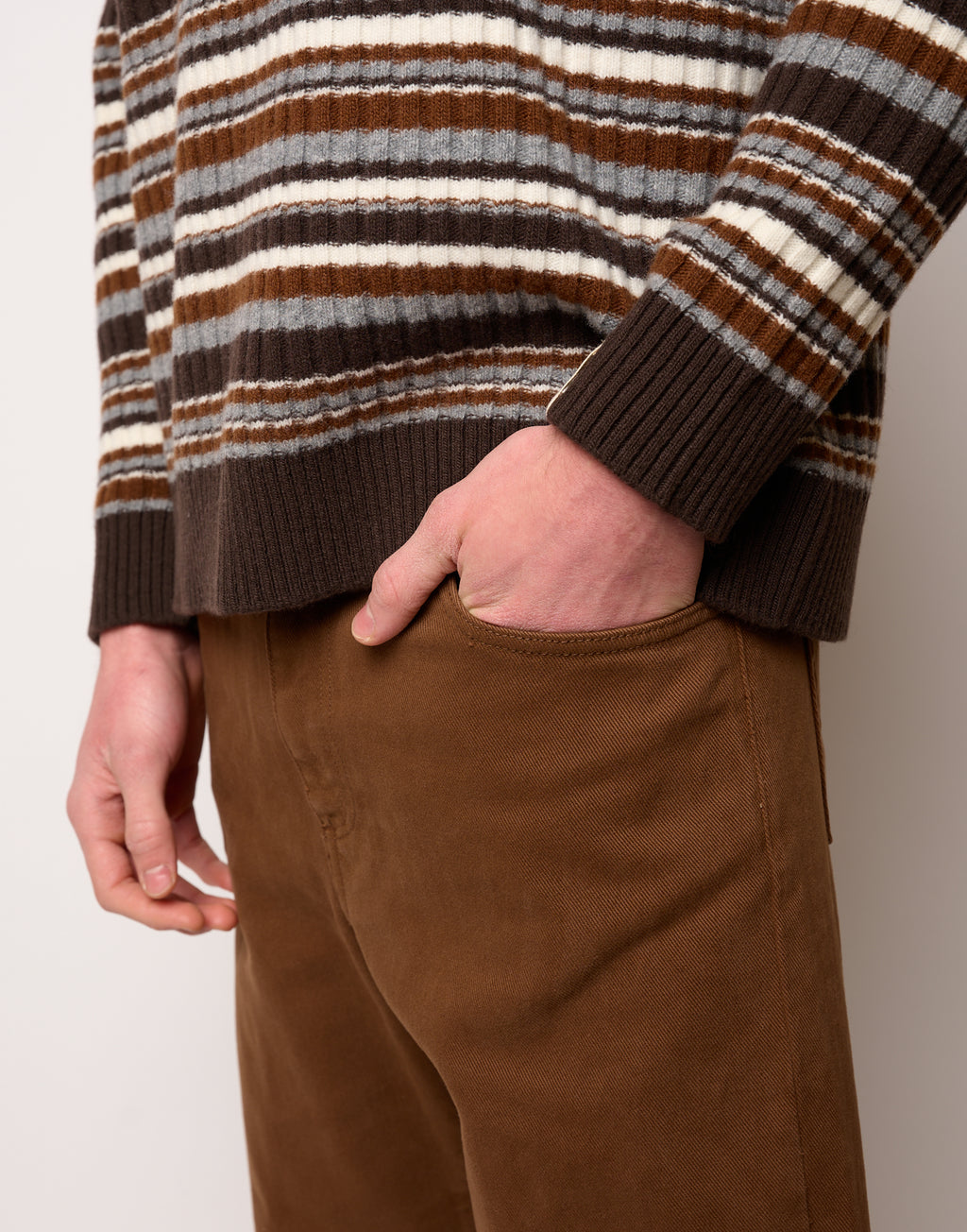Pantalone Ampio Cropped Genderless in Drill di Cotone Caramello