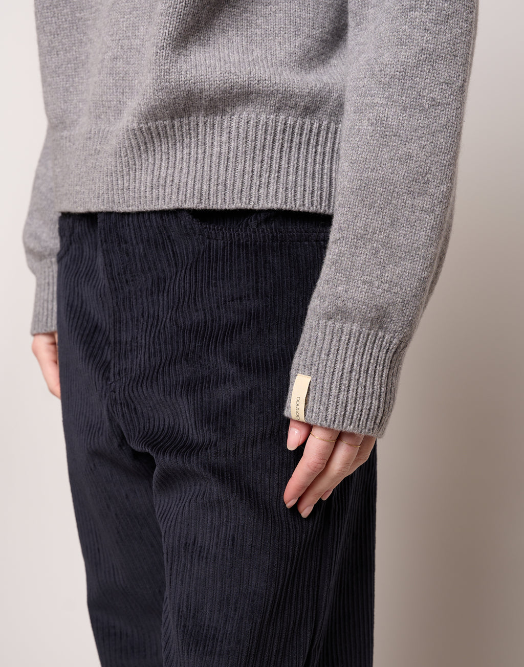 Maglia Collo Alto Genderless in Lana e Cashmere Fumo Melange
