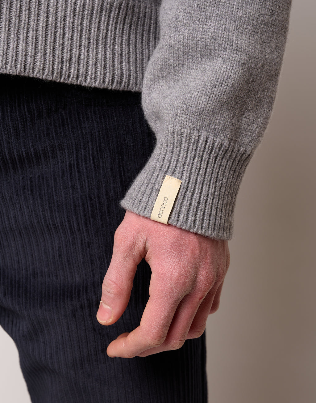 Maglia Collo Alto Genderless in Lana e Cashmere Fumo Melange