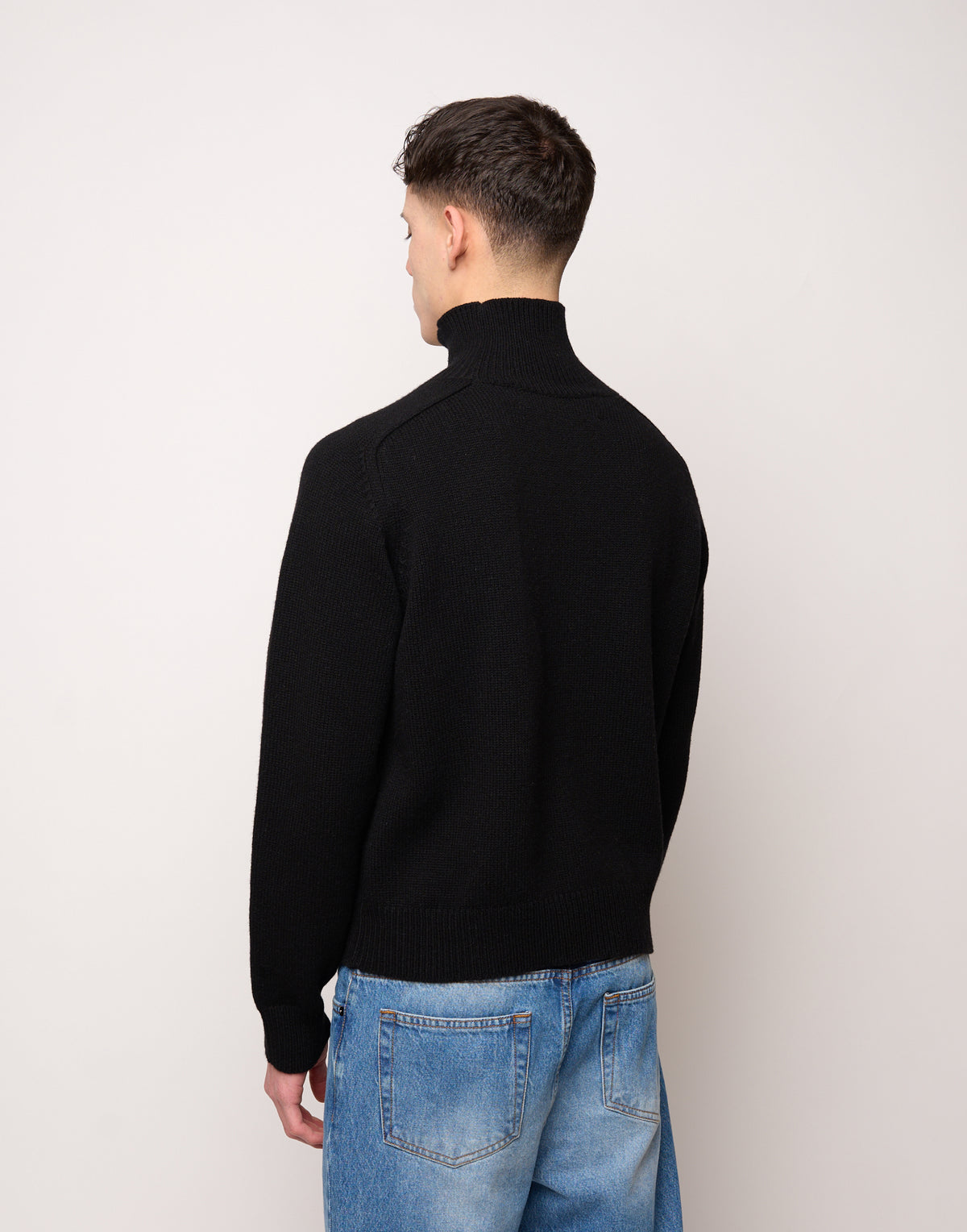 Maglia Collo Alto Genderless in Lana e Cashmere Nero