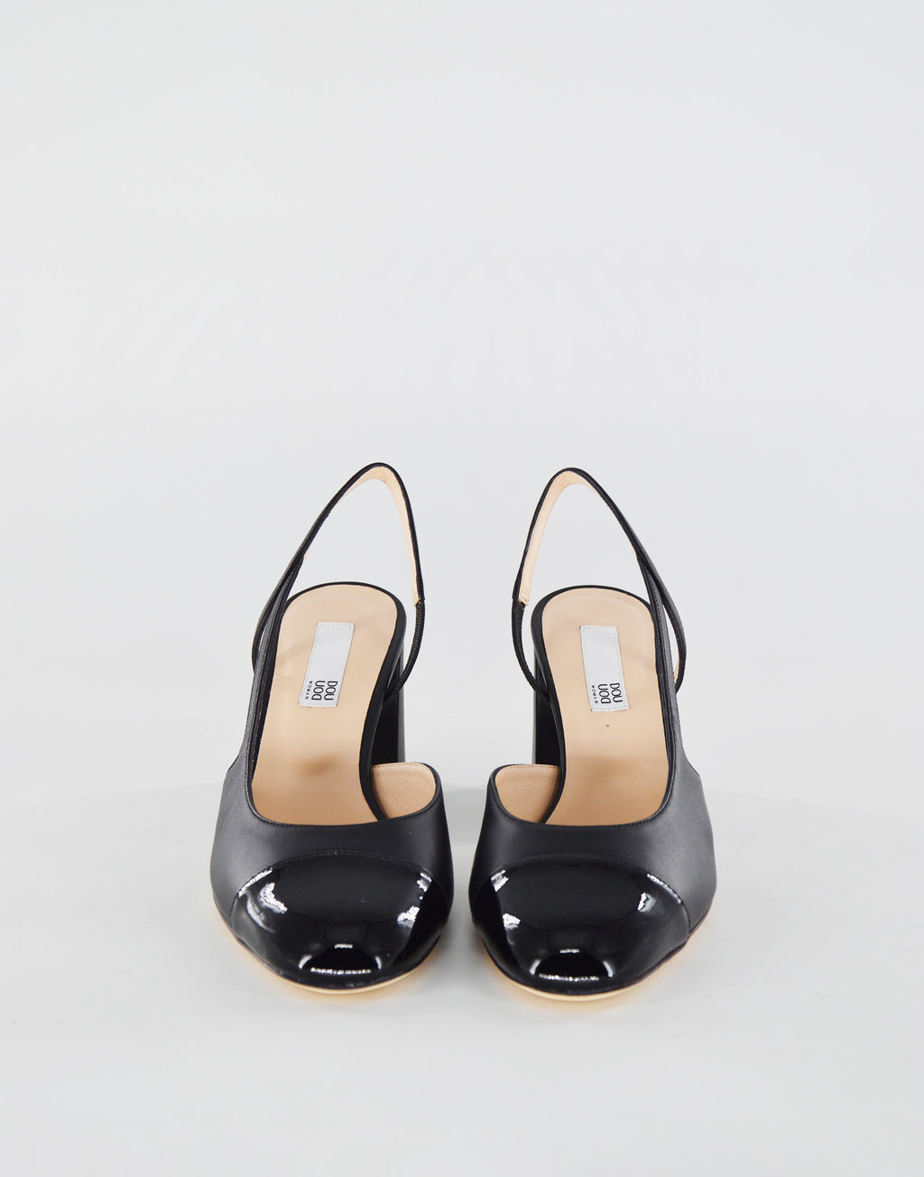 Chanel in Nappa con Punta in Vernice Neri